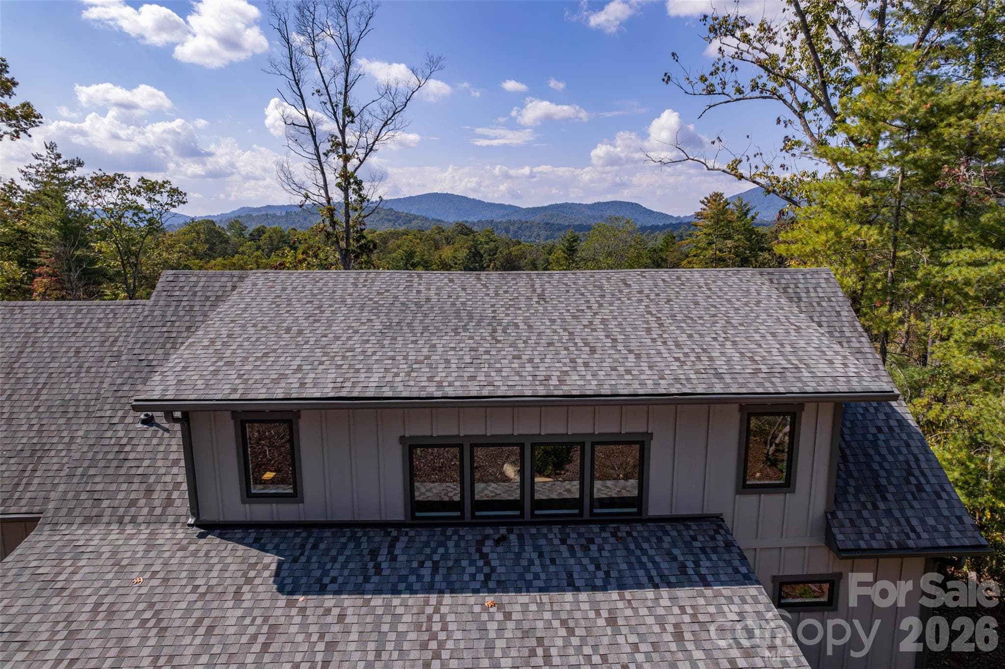 Single Family Residence at 71 Crossings Circle, Fairview, photo 4 of 48