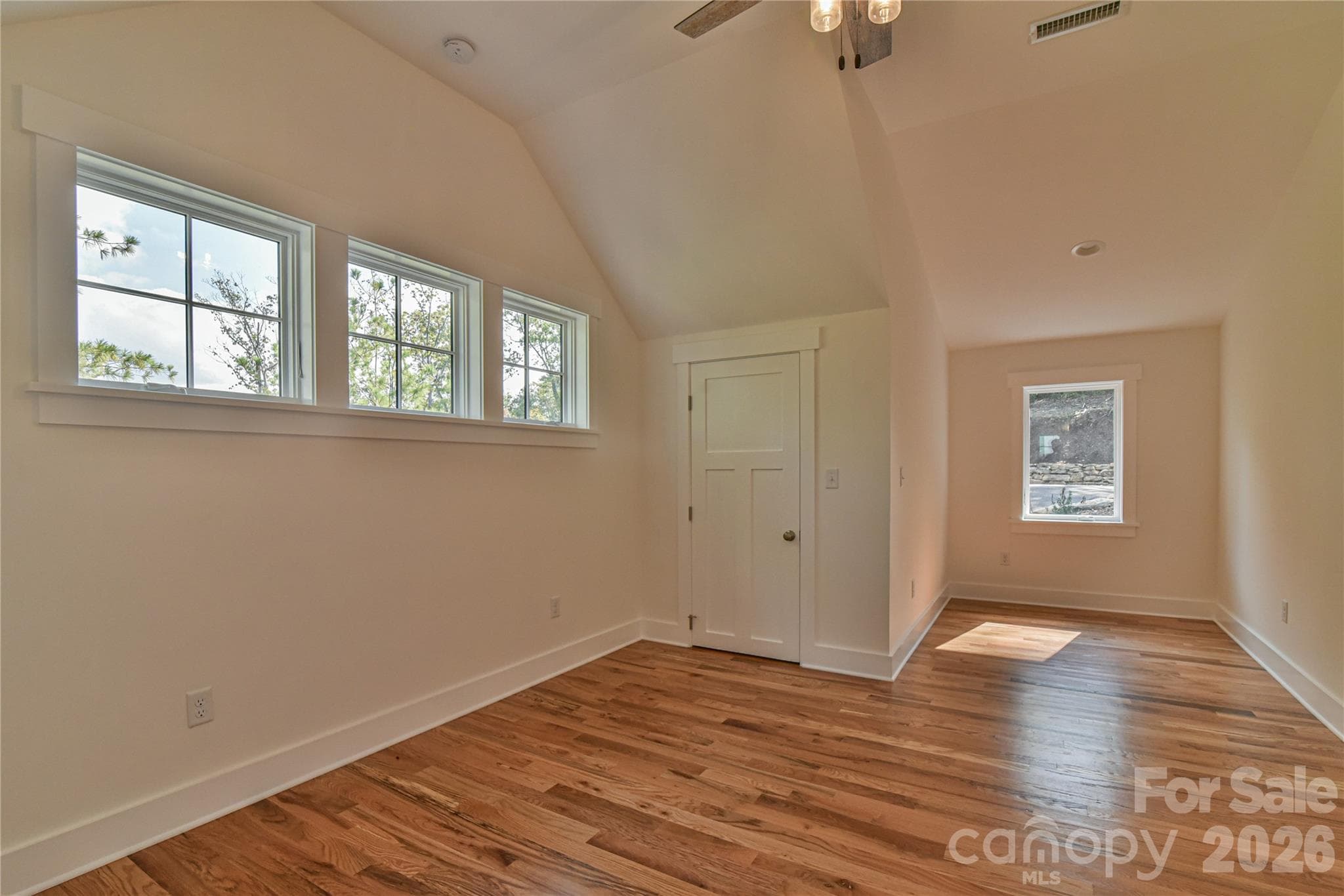 Single Family Residence at 71 Crossings Circle, Fairview, photo 24 of 48