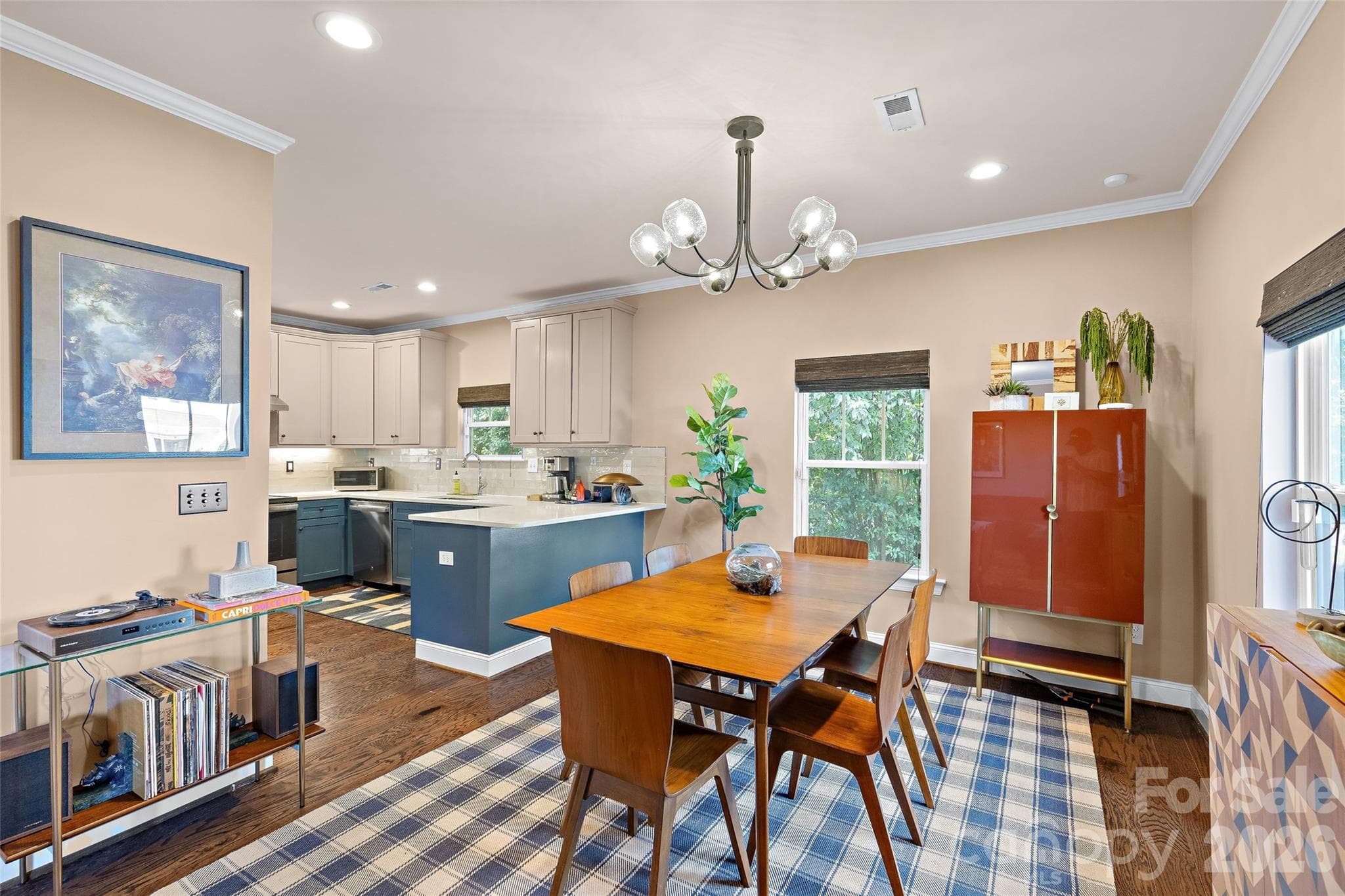 Single Family Residence at 515 State Street, Charlotte, photo 8 of 30