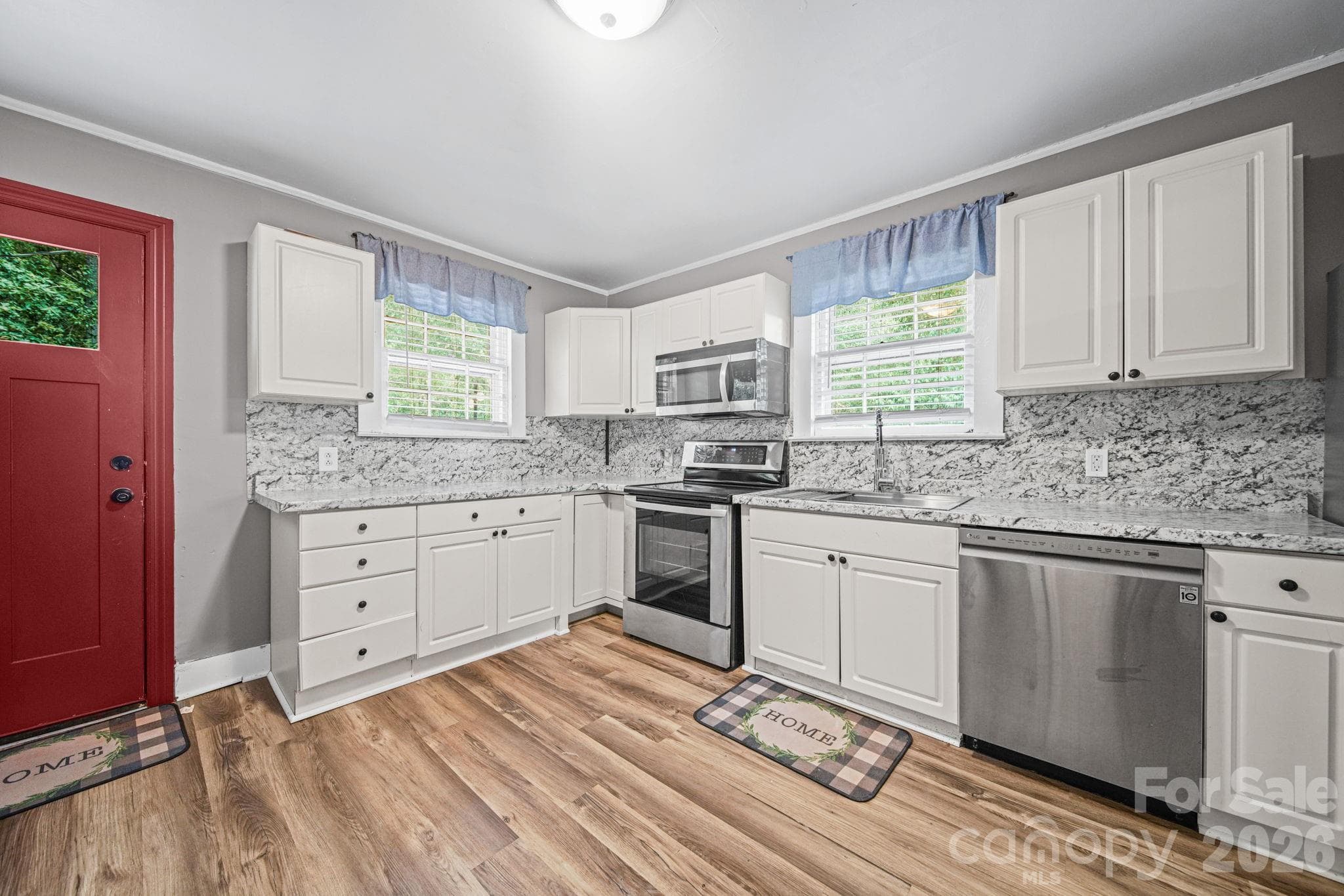 Single Family Residence at 823 Great Falls Highway, Chester, photo 11 of 28