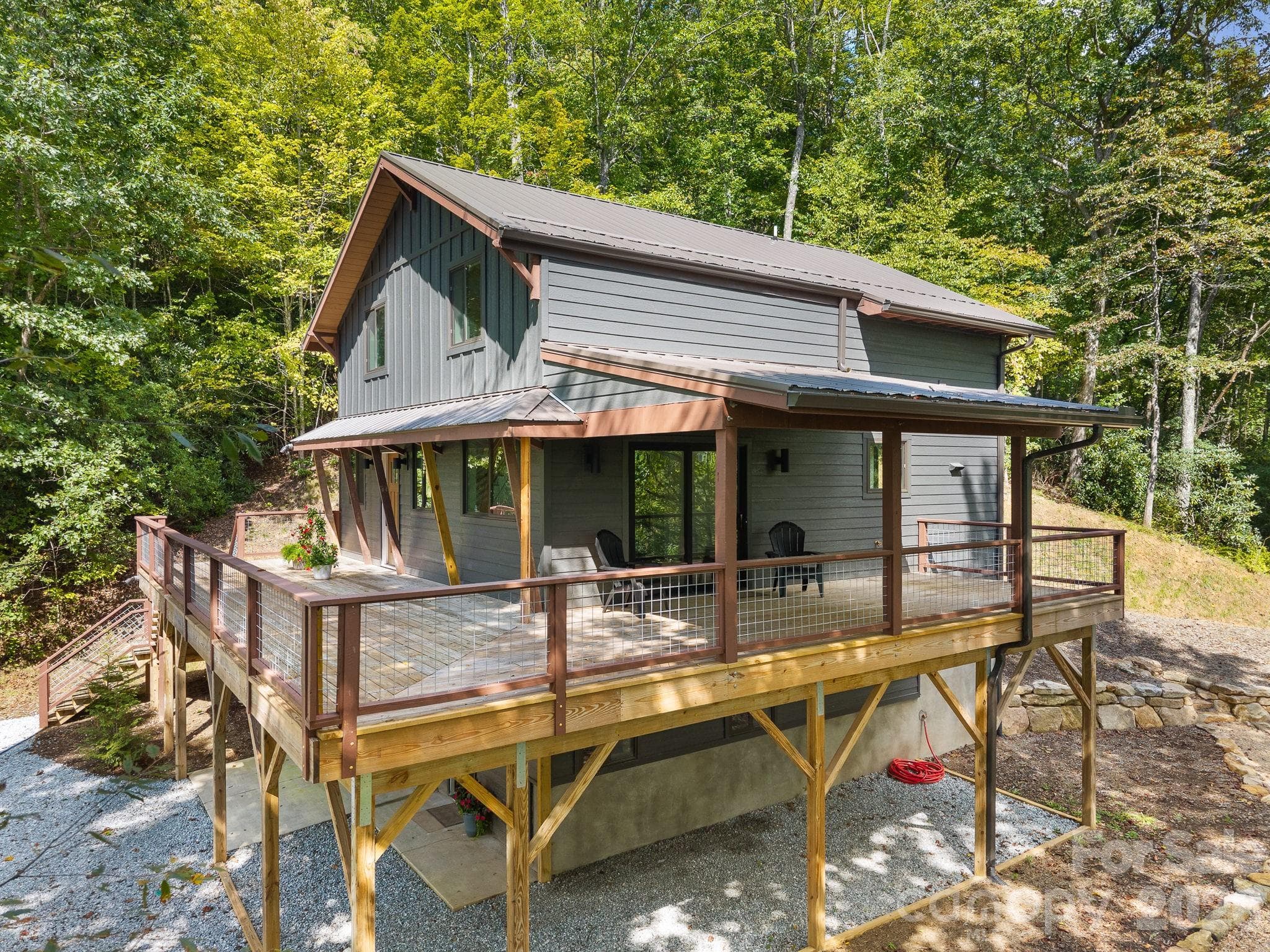 Single Family Residence at 114 Phivo Drive, Balsam Grove, photo 6 of 43