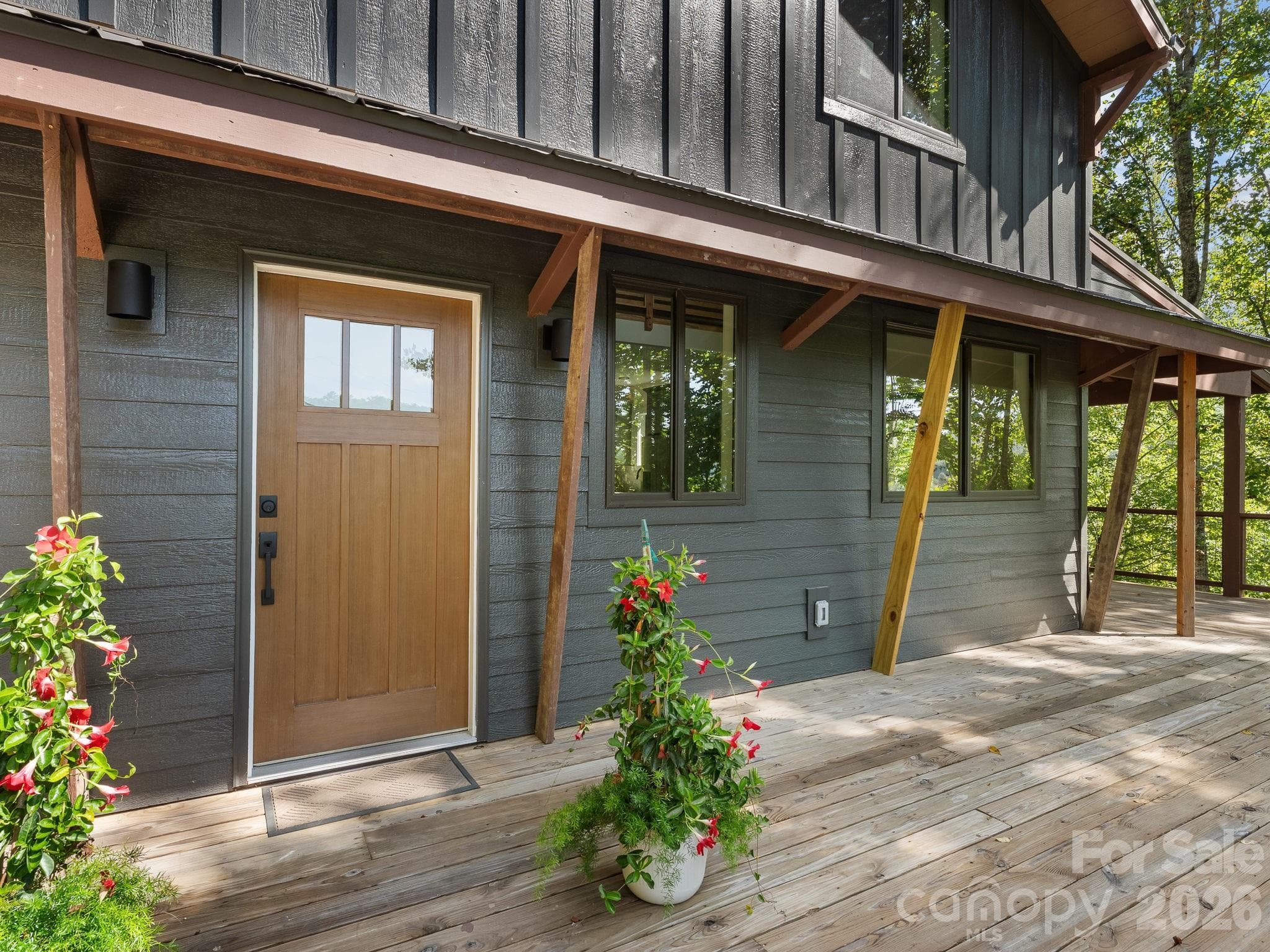 Single Family Residence at 114 Phivo Drive, Balsam Grove, photo 7 of 43