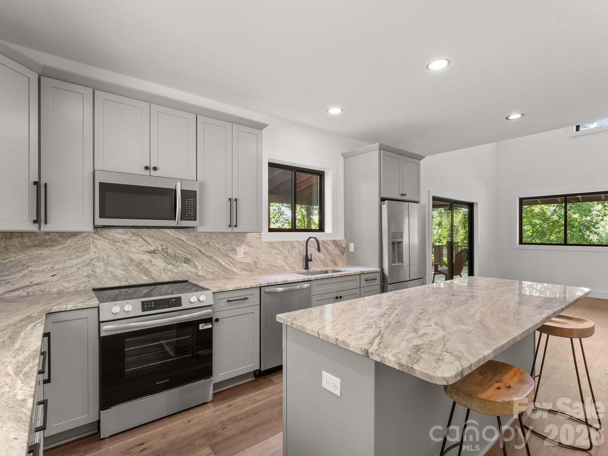 Single Family Residence at 114 Phivo Drive, Balsam Grove, photo 13 of 43