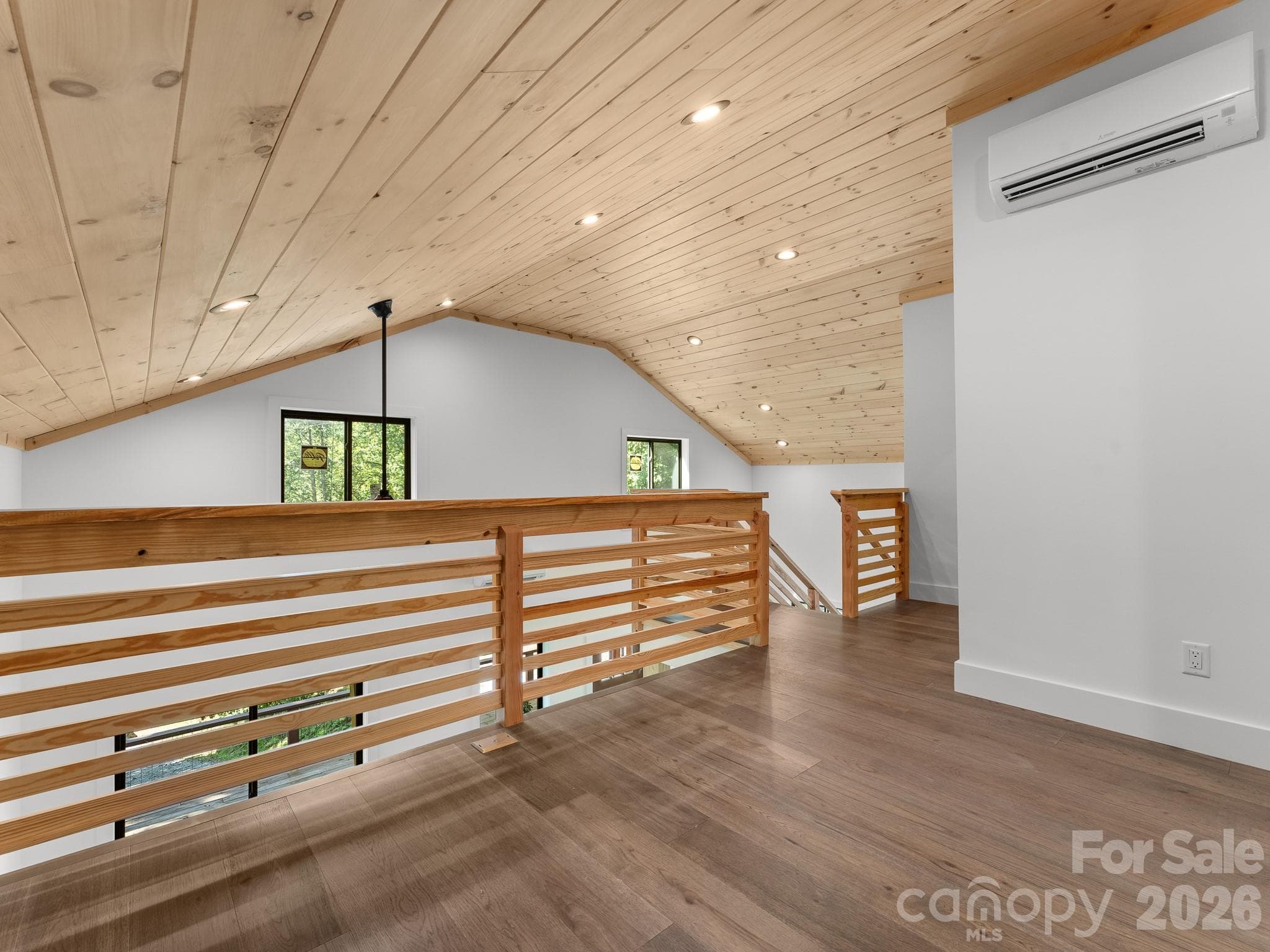 Single Family Residence at 114 Phivo Drive, Balsam Grove, photo 19 of 43