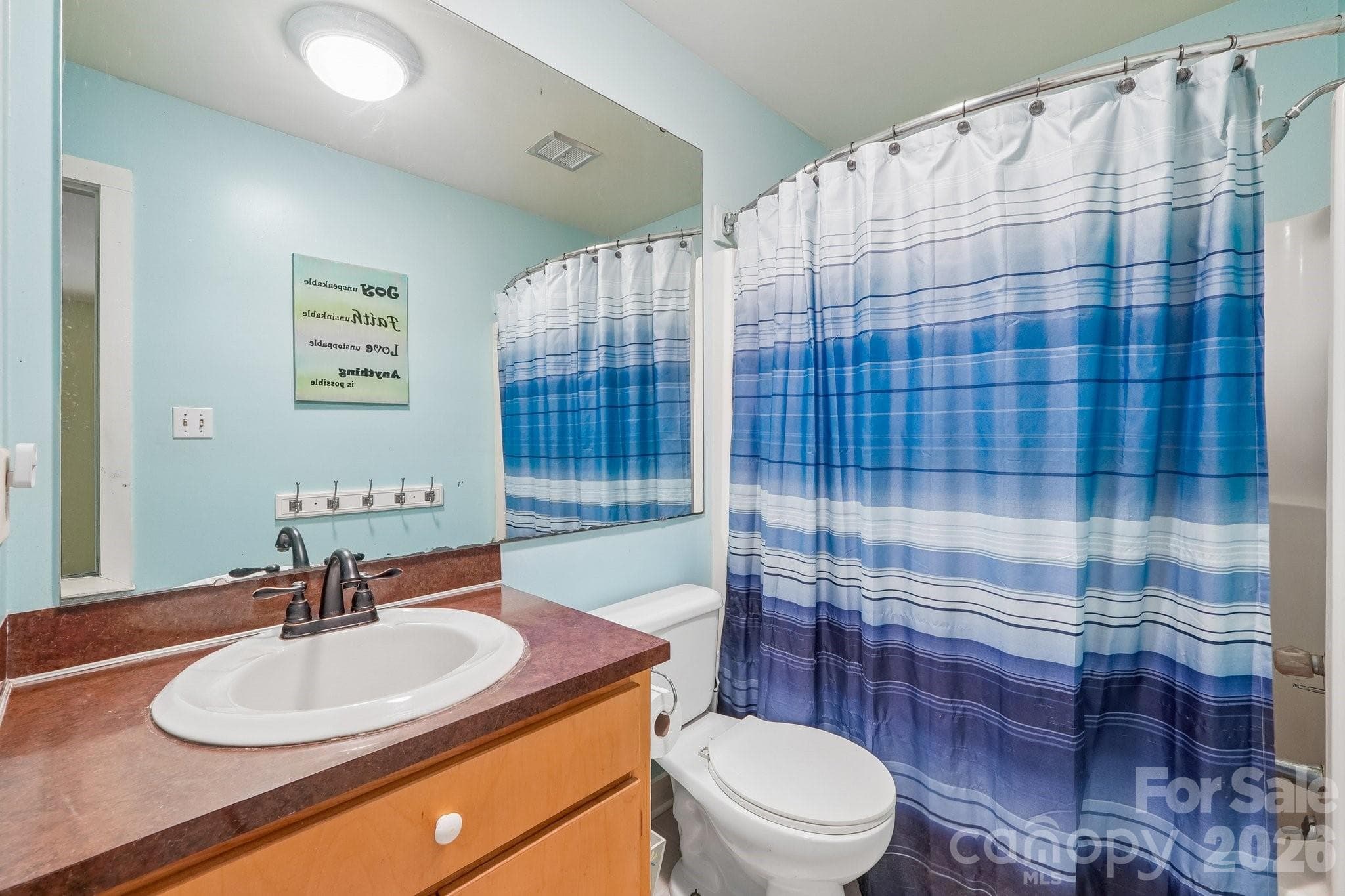 Secondary bathroom - 2701 Cedar Trail Lane, Wingate