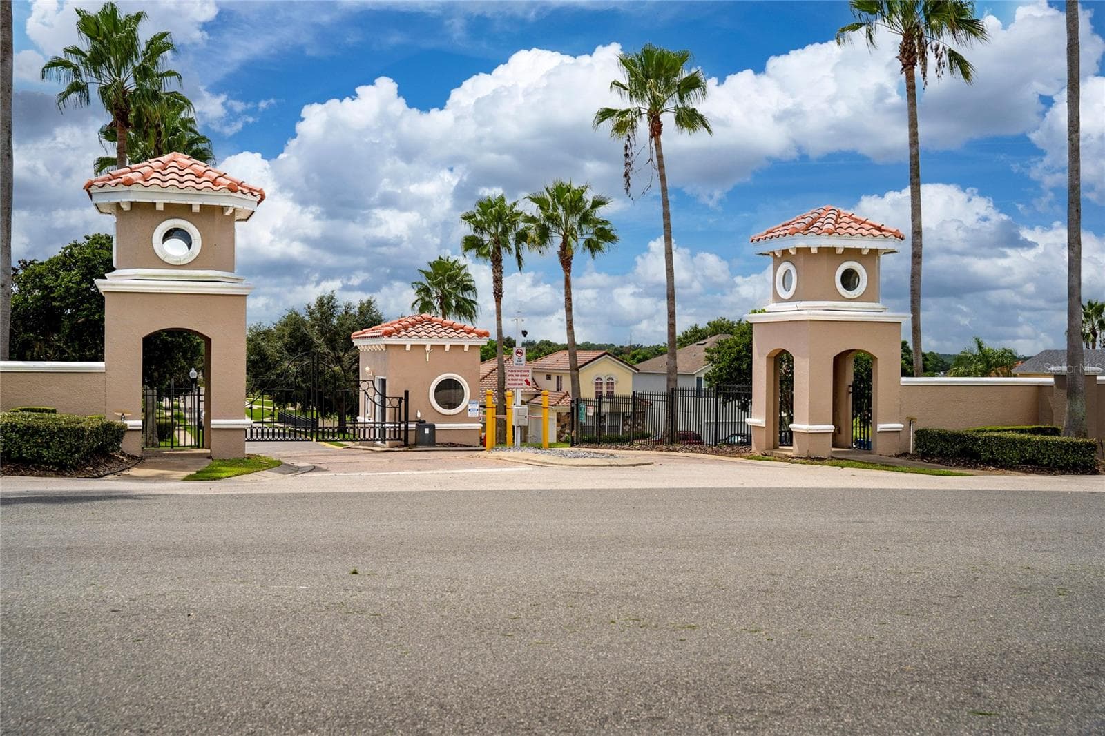 Single Family Residence at 238 MINNIEHAHA CIR, HAINES CITY, photo 2 of 43