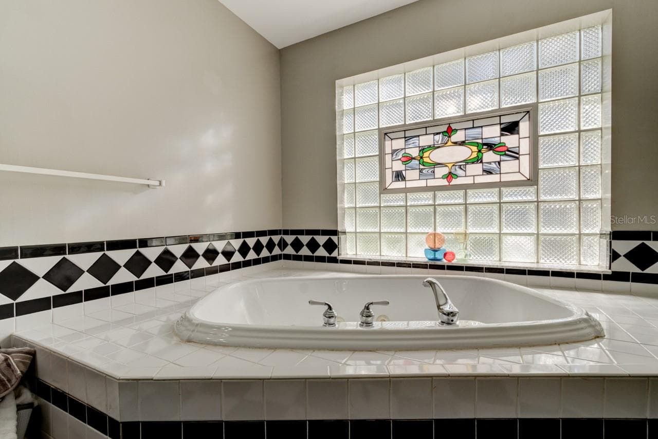 Single Family Residence at 1525 HARMONY AVE, ORMOND BEACH, photo 14 of 34