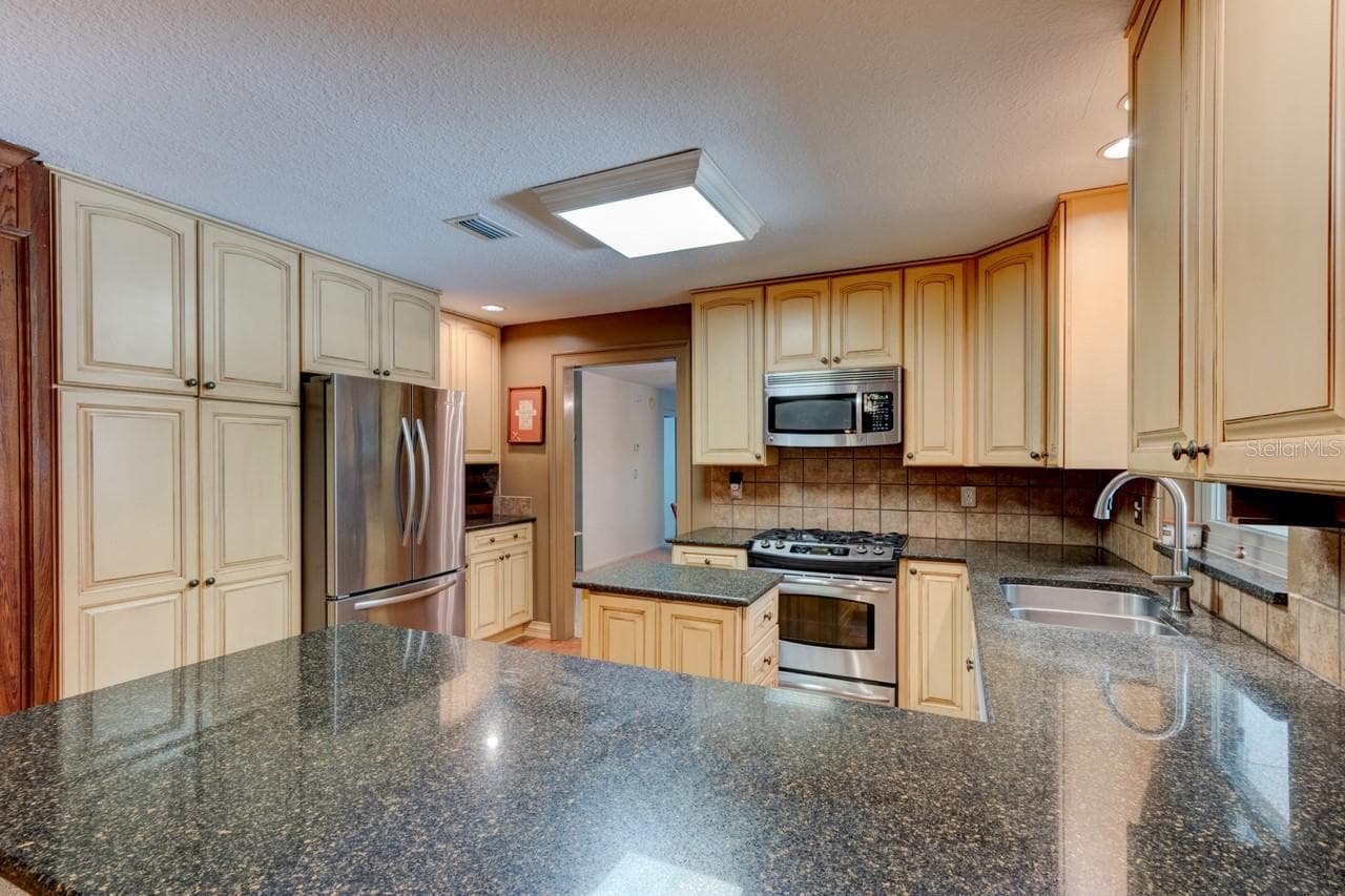 Single Family Residence at 1525 HARMONY AVE, ORMOND BEACH, photo 19 of 34