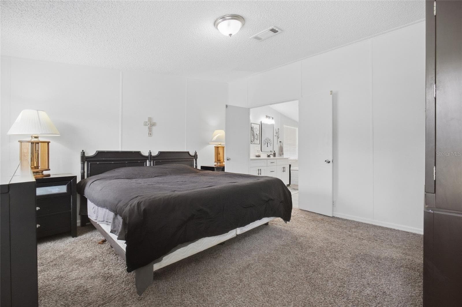 Manufactured Home at 7338 TIMBER CREST LN, ZEPHYRHILLS, photo 11 of 23
