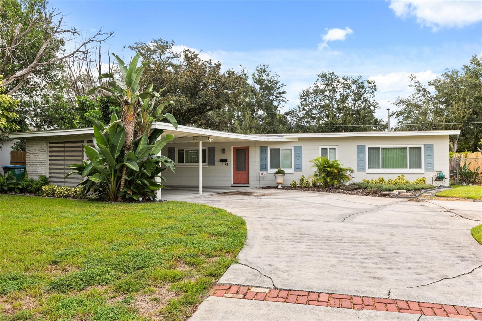 Single Family Residence at 2215 WOODCREST DR, WINTER PARK, photo 2 of 41