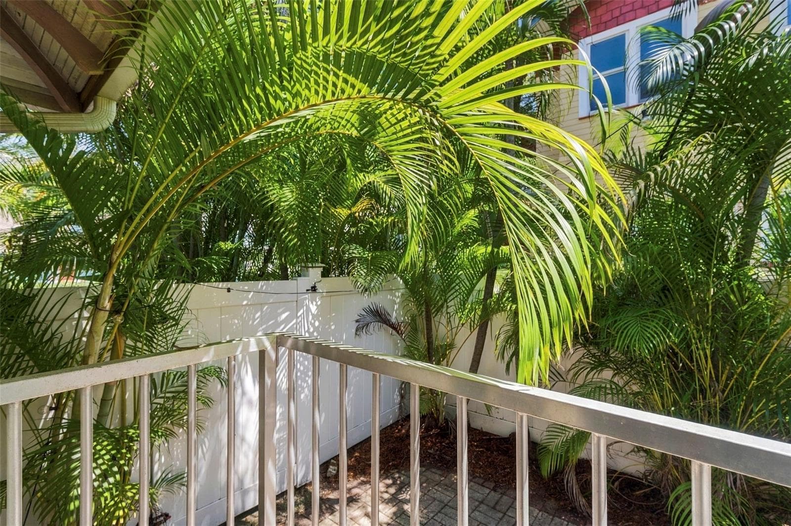 Single Family Residence at 406 10TH AVE NE, ST PETERSBURG, photo 5 of 48