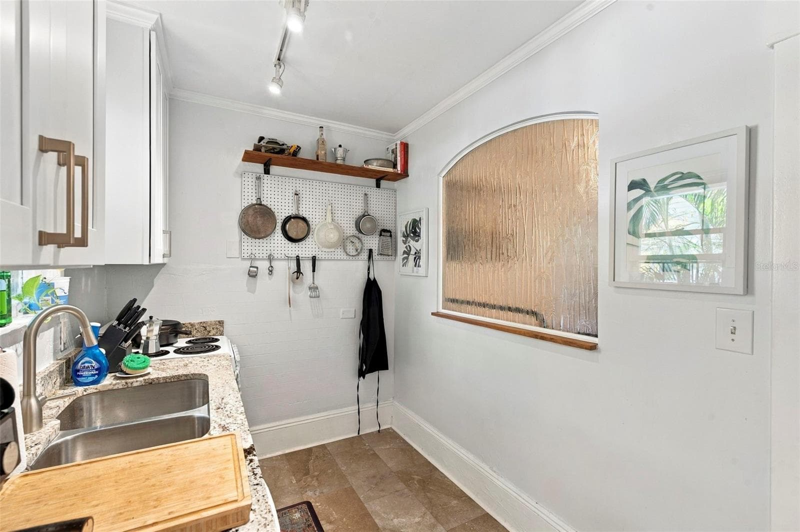 Single Family Residence at 406 10TH AVE NE, ST PETERSBURG, photo 20 of 48