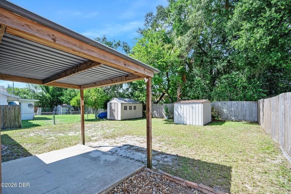Single Family Residence at 1324 GRANADA AVE, DAYTONA BEACH, photo 26 of 31