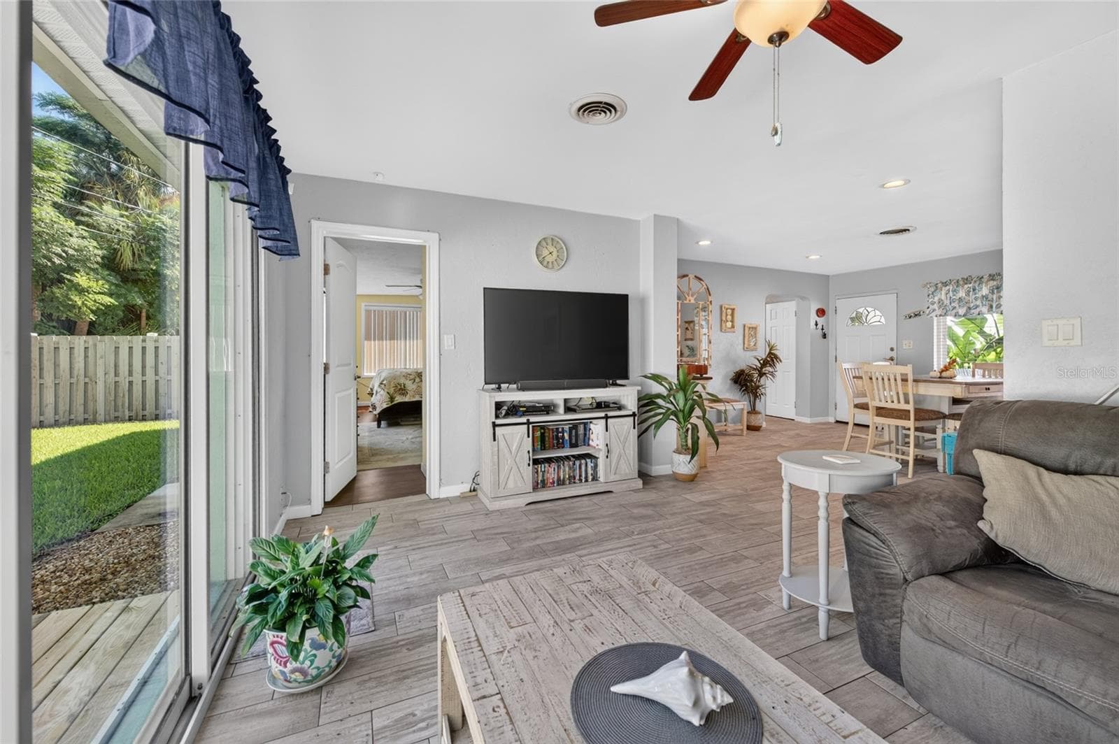 Single Family Residence at 53 RIVOCEAN DR, ORMOND BEACH, photo 8 of 16