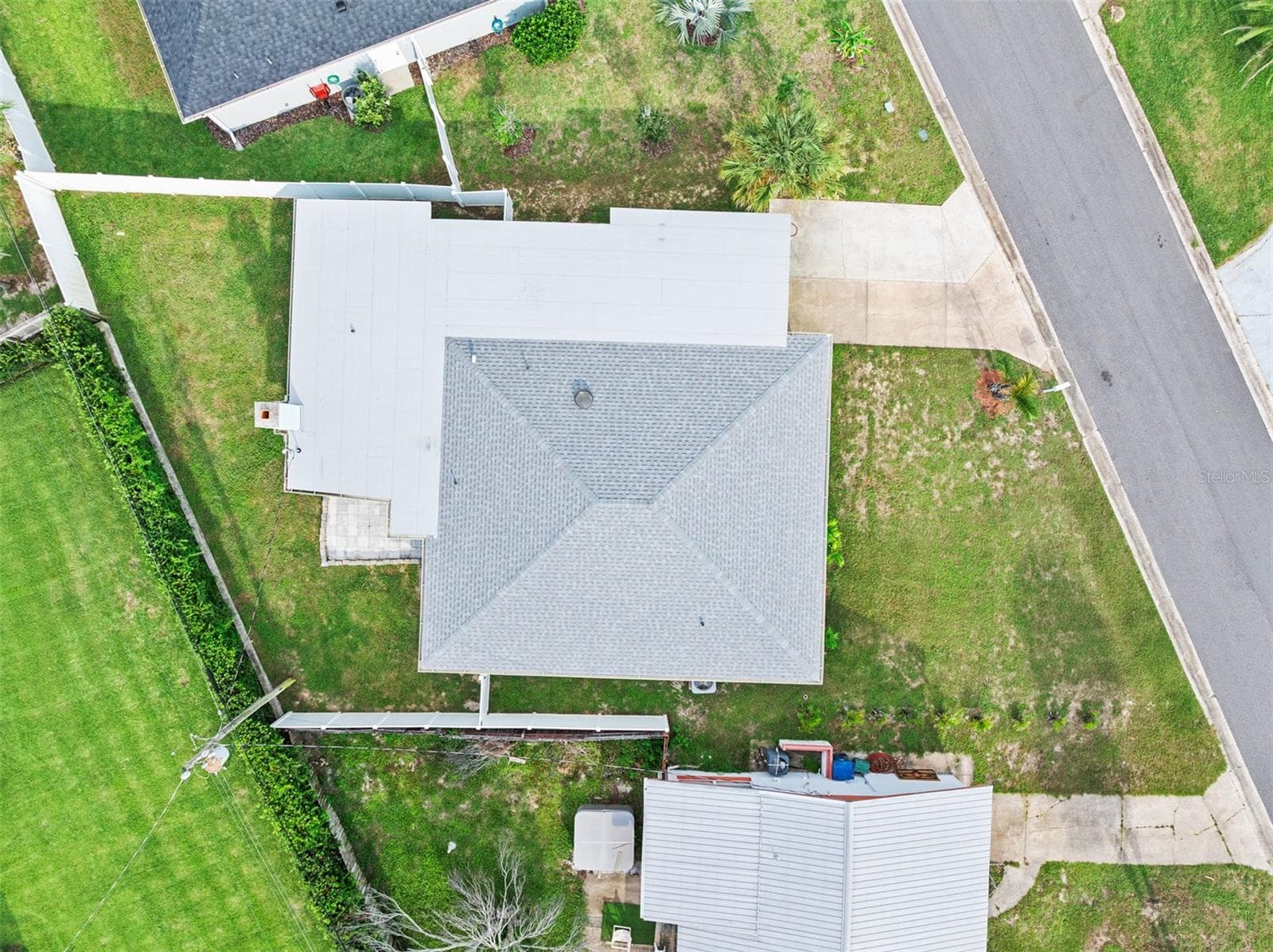 NEW ROOF - 22 PLAZA DR, ORMOND BEACH