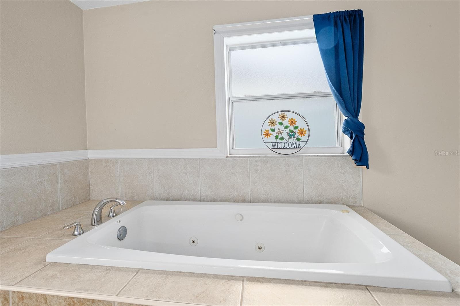 1st Primary Bath - 22 PLAZA DR, ORMOND BEACH