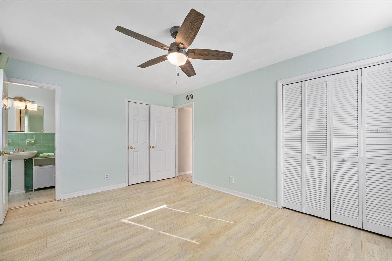 2nd Primary Bedroom - 22 PLAZA DR, ORMOND BEACH