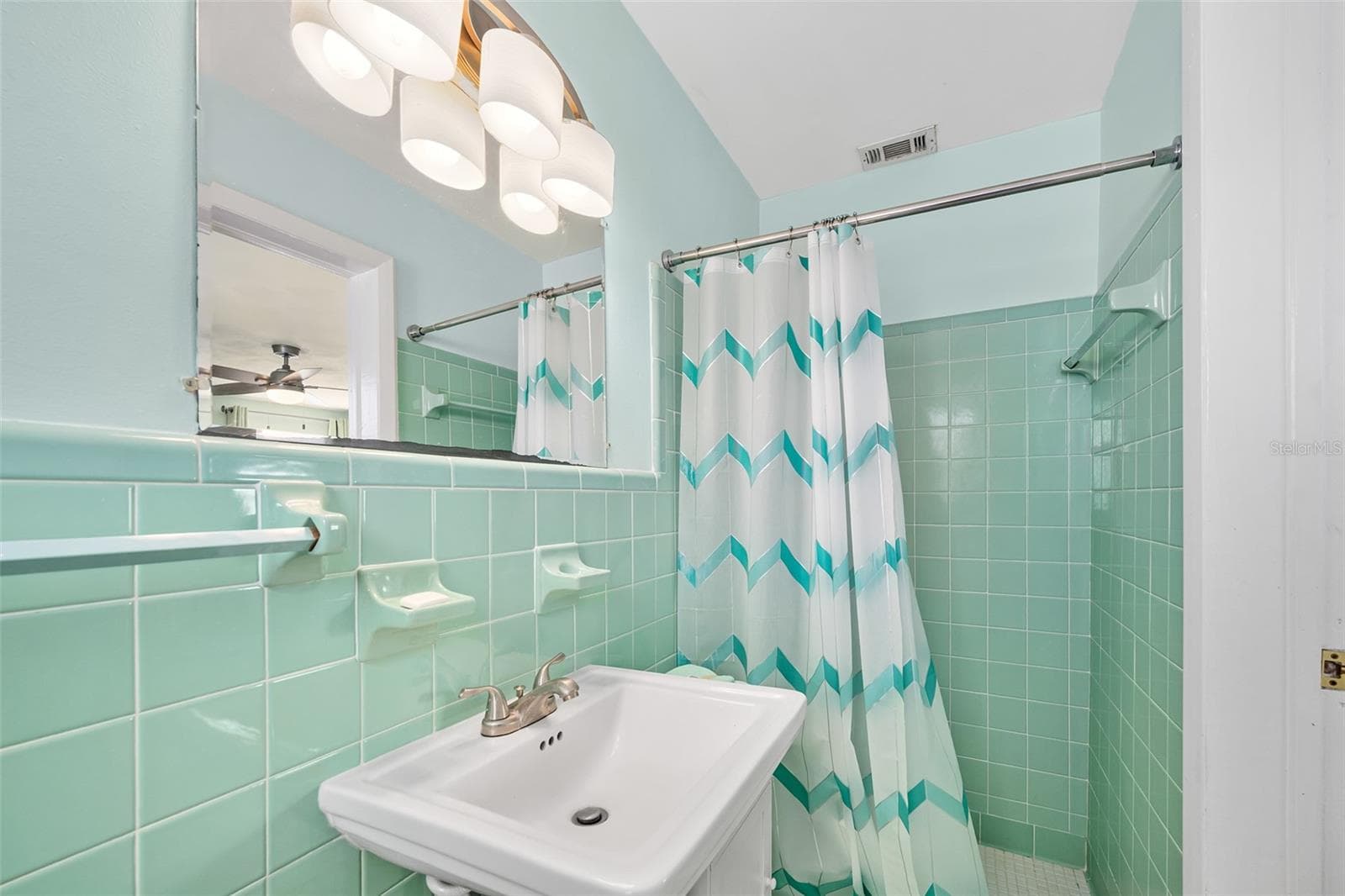 2nd Primary Bath - 22 PLAZA DR, ORMOND BEACH