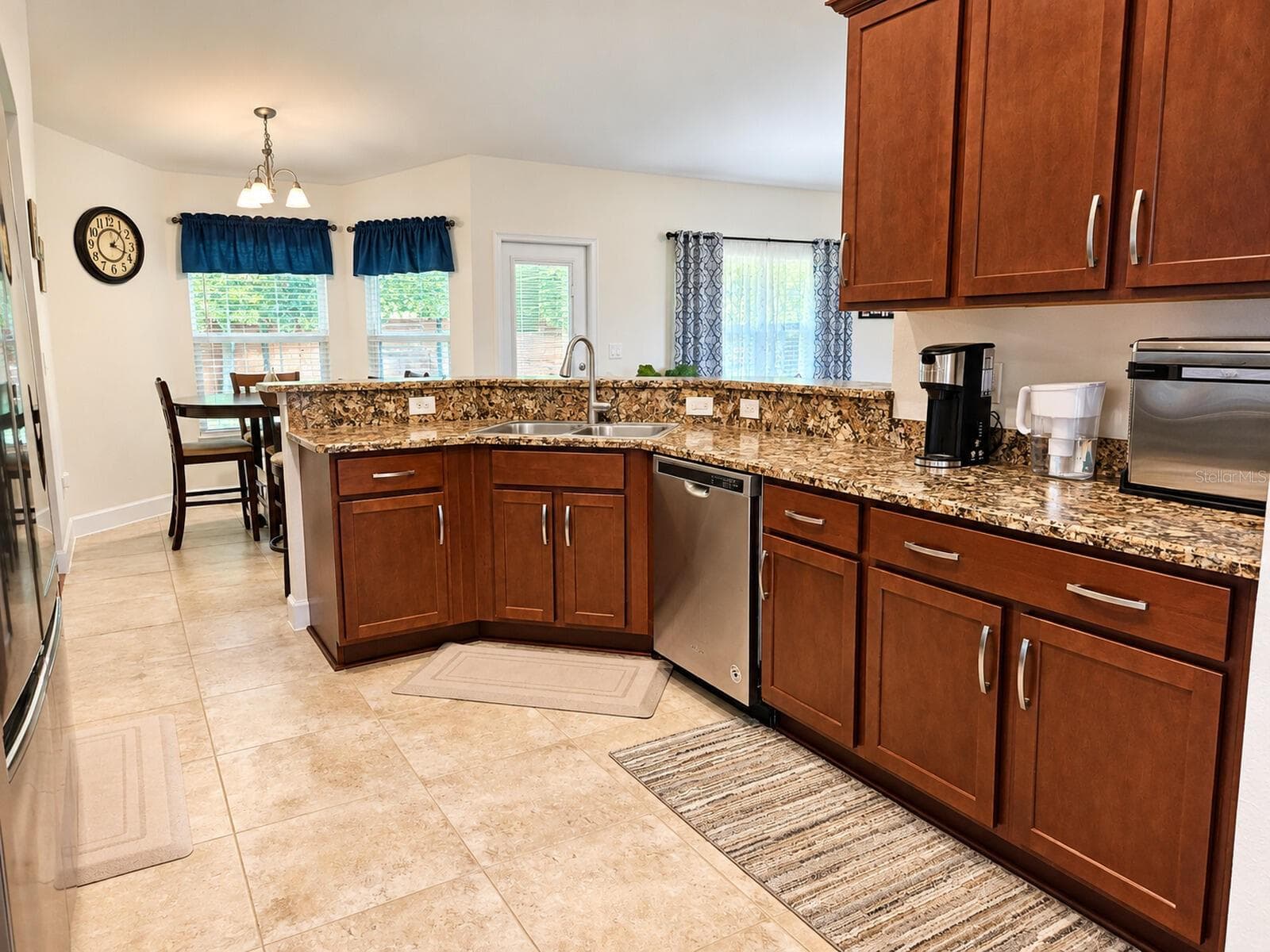 Single Family Residence at 16049 SE 89TH TER, SUMMERFIELD, photo 7 of 44