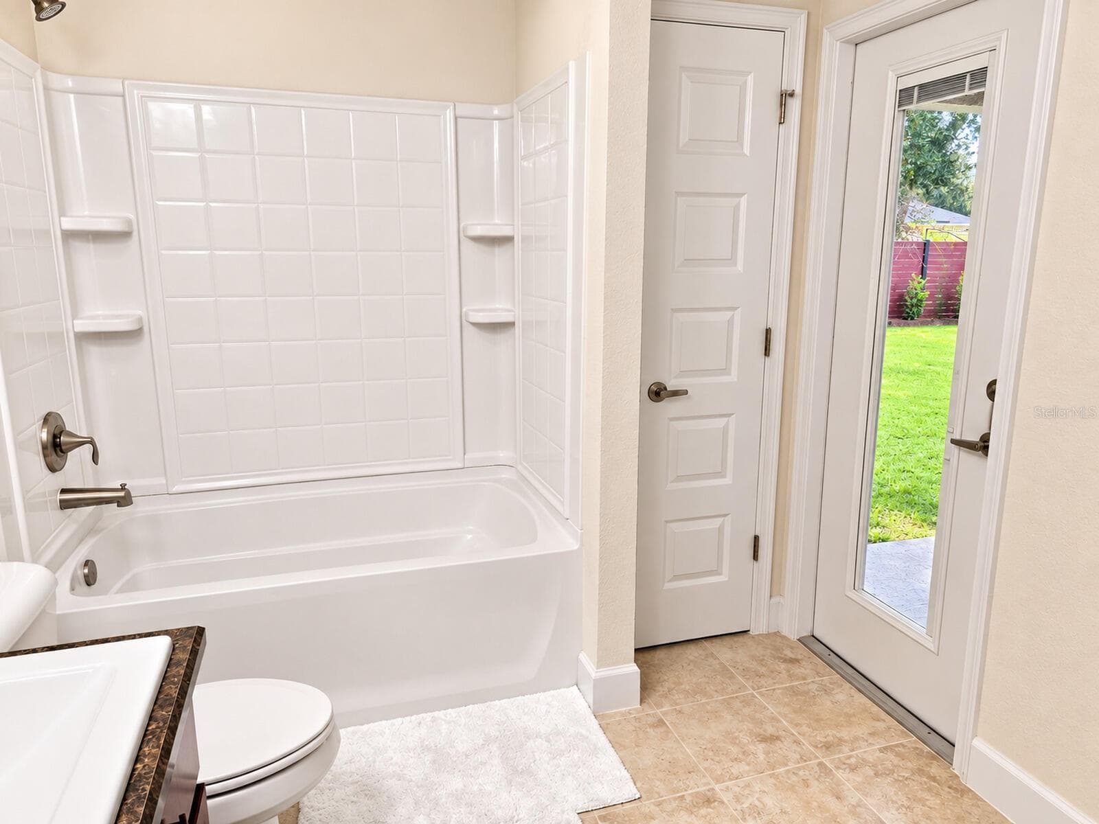 Single Family Residence at 16049 SE 89TH TER, SUMMERFIELD, photo 32 of 44