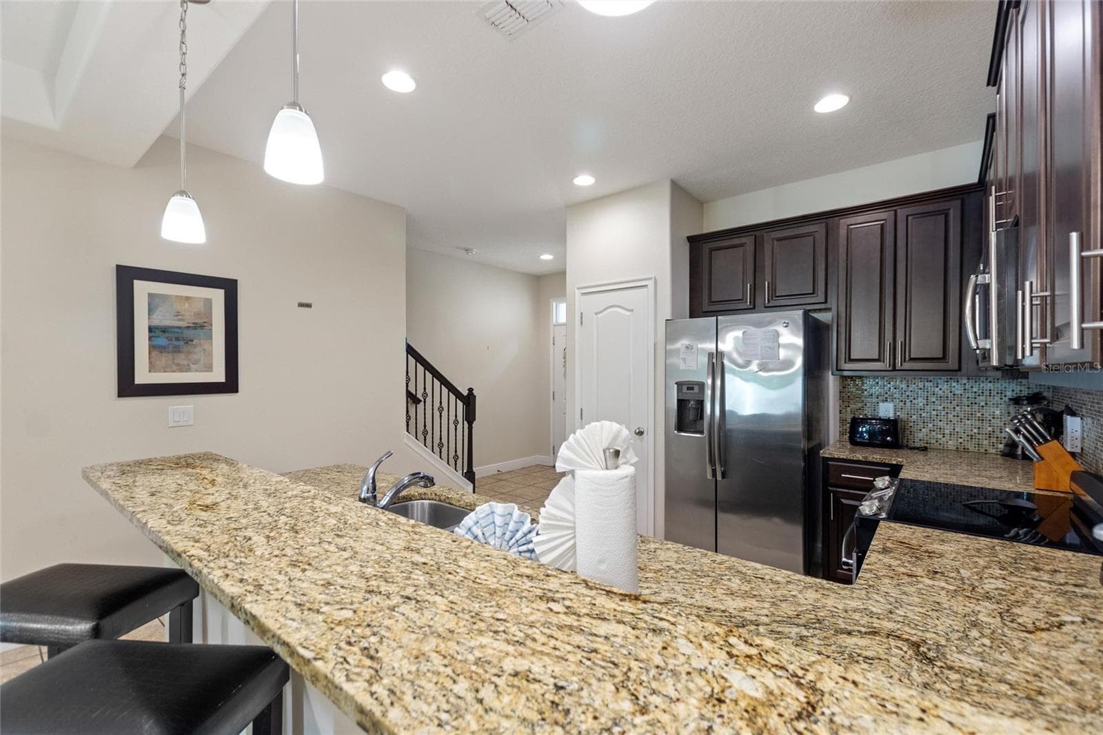 Townhouse at 8205 ROSEVILLE BLVD, DAVENPORT, photo 9 of 39