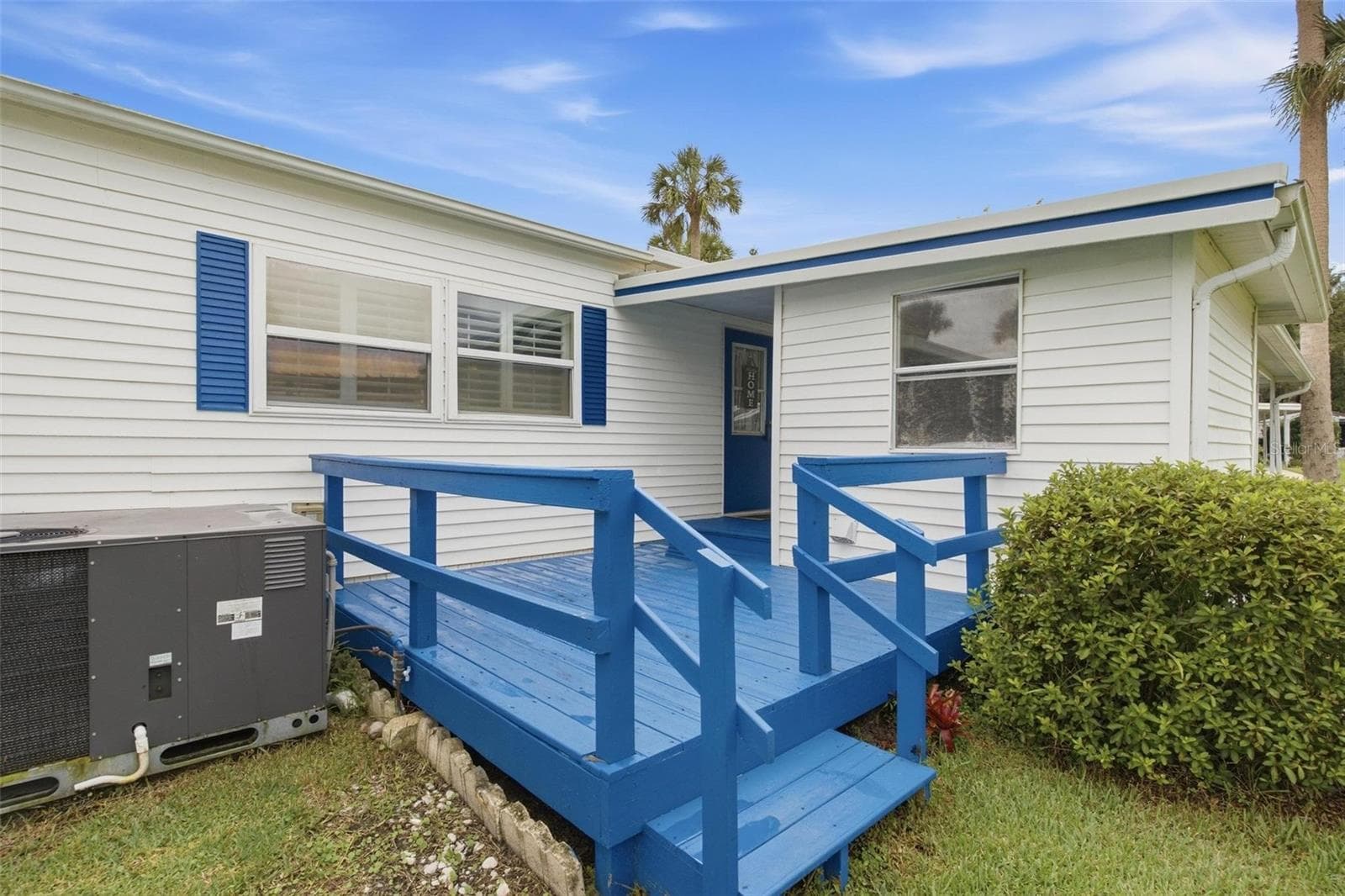 Mobile Home at 33 COCOS PLUMOSA DR, EUSTIS, photo 17 of 49
