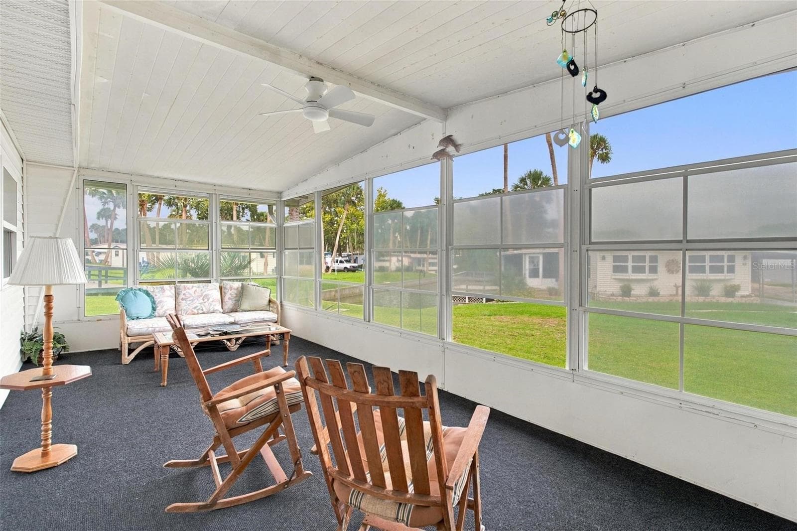 Mobile Home at 33 COCOS PLUMOSA DR, EUSTIS, photo 42 of 49
