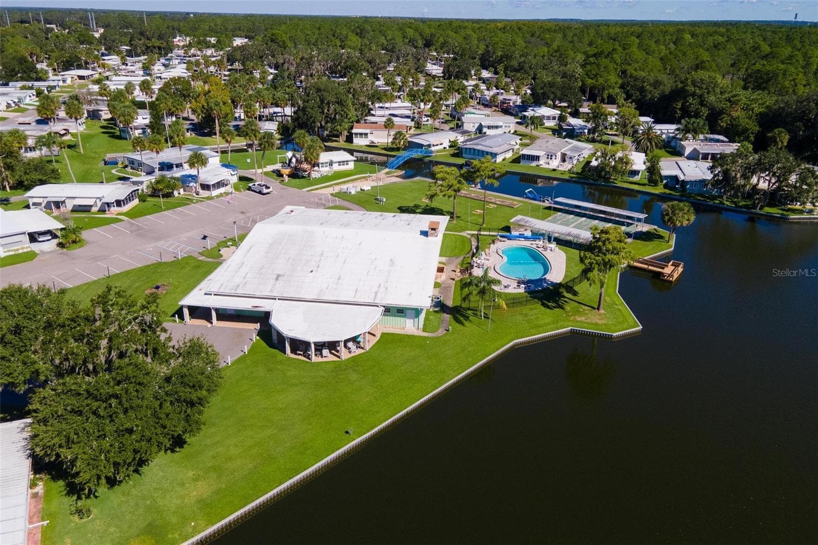 Mobile Home at 33 COCOS PLUMOSA DR, EUSTIS, photo 49 of 49