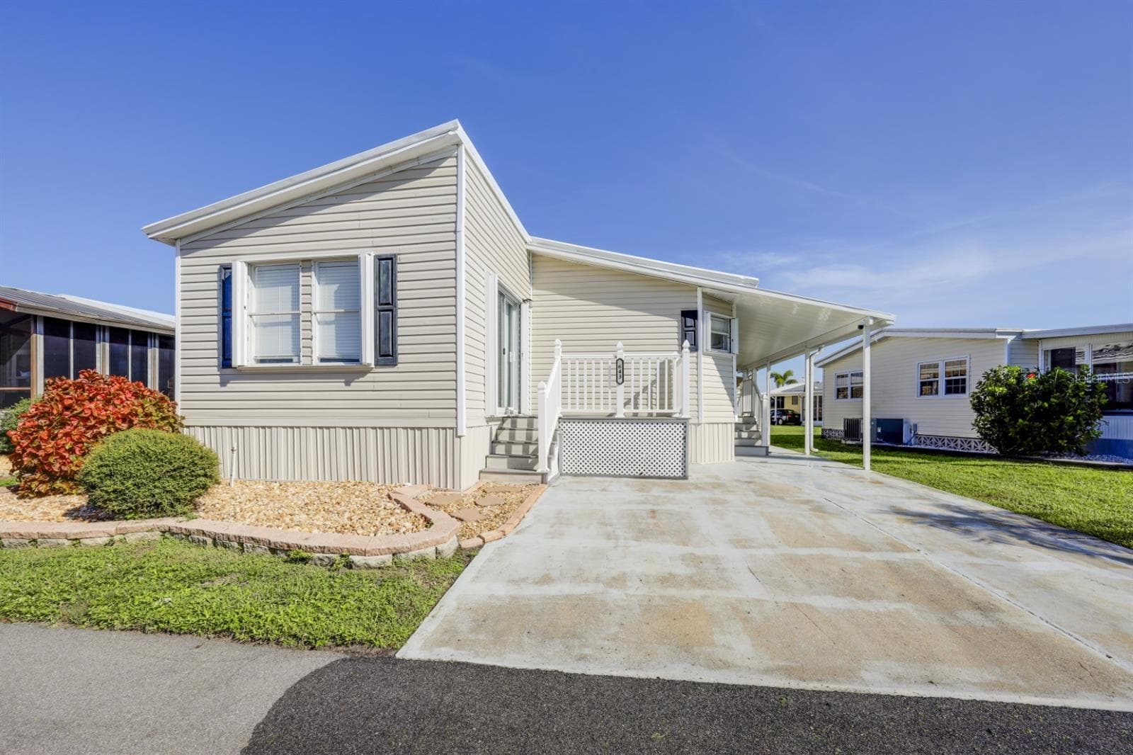 Manufactured Home at 2100 KINGS HWY #643, PORT CHARLOTTE, photo 2 of 89
