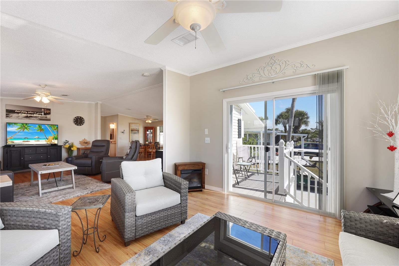 Bonus Room - 2100 KINGS HWY #643, PORT CHARLOTTE