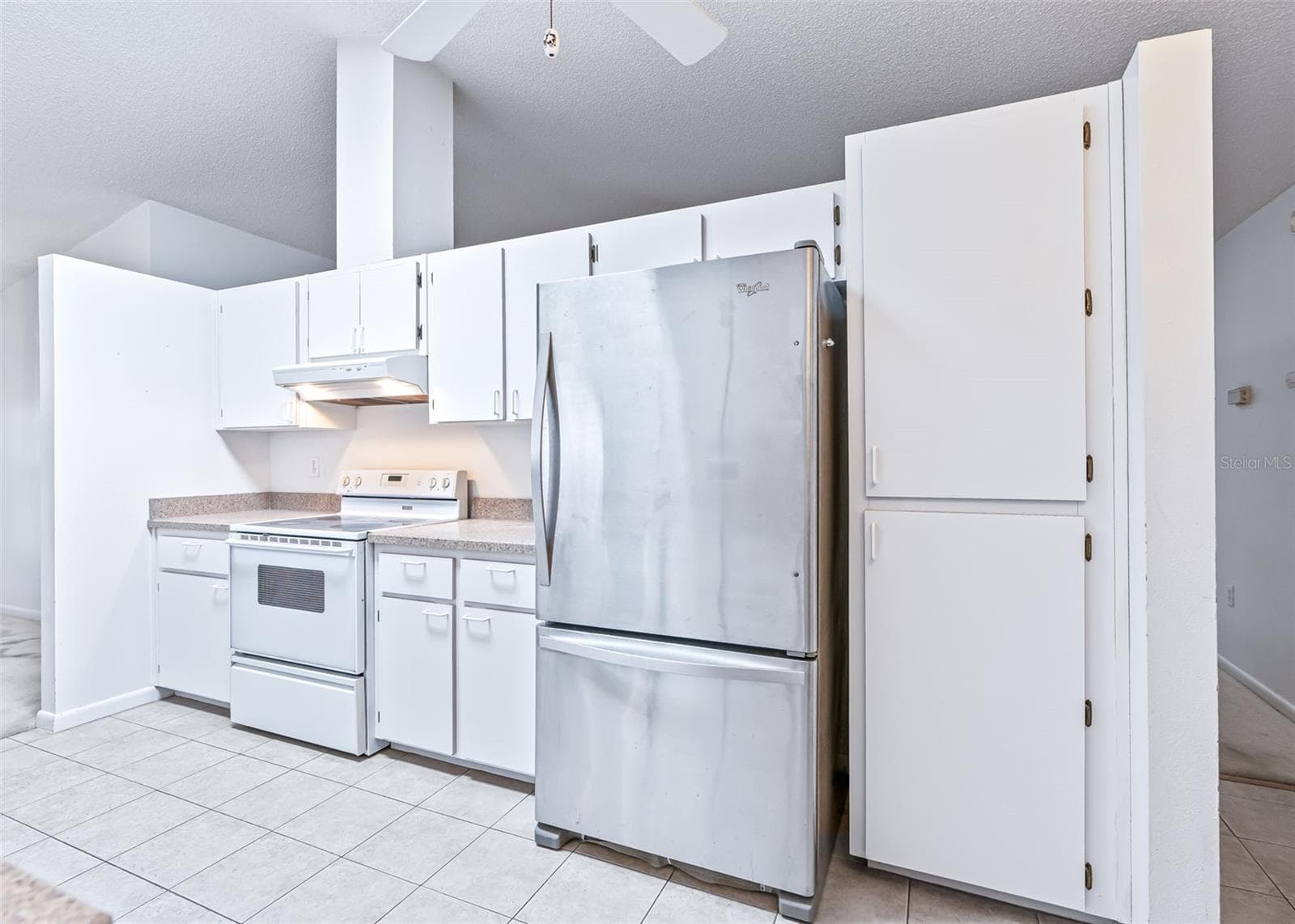 Single Family Residence at 2311 BONNIE VIEW CT, LEESBURG, photo 11 of 55