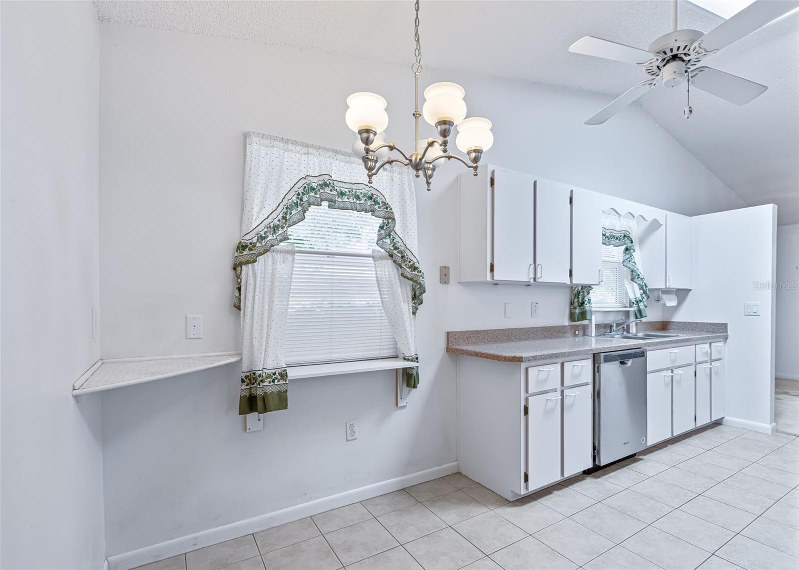 Single Family Residence at 2311 BONNIE VIEW CT, LEESBURG, photo 12 of 55