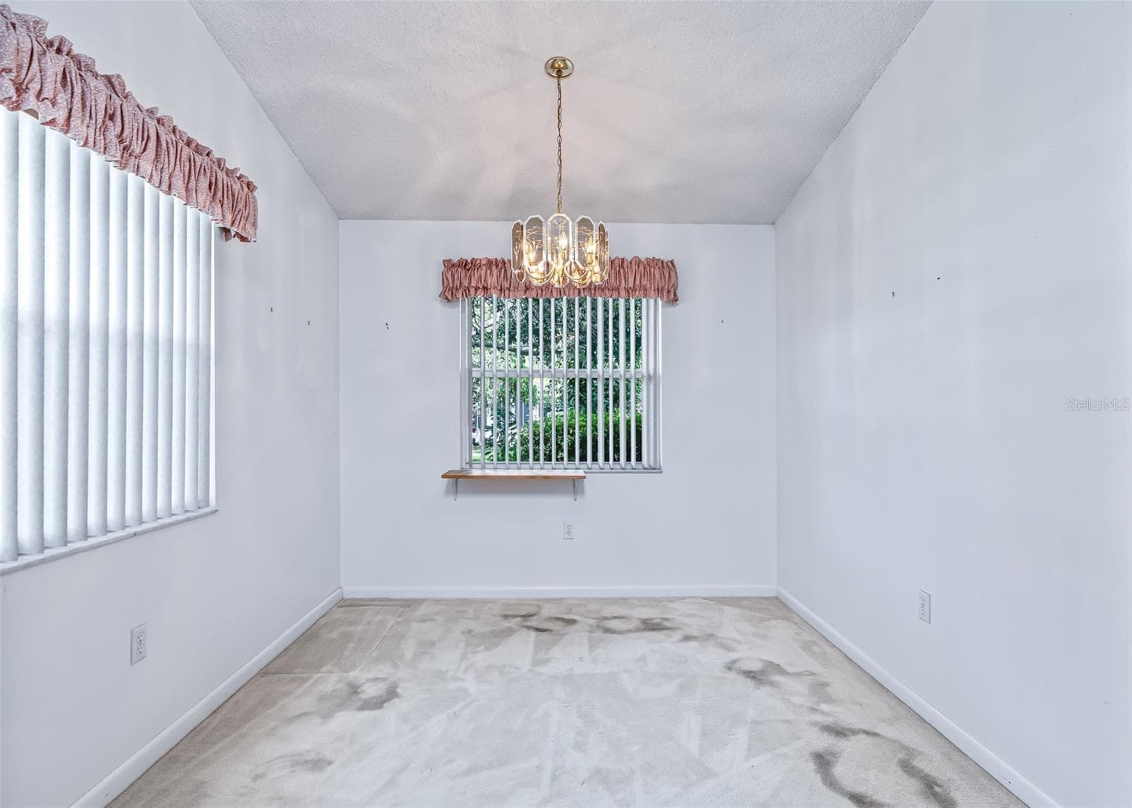 Single Family Residence at 2311 BONNIE VIEW CT, LEESBURG, photo 15 of 55