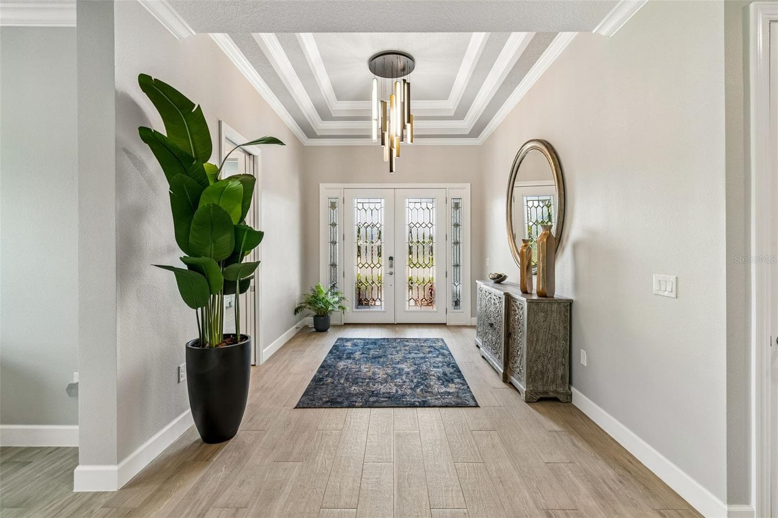 Foyer Tray Ceiling - 192 CASAVISTA DR, POINCIANA