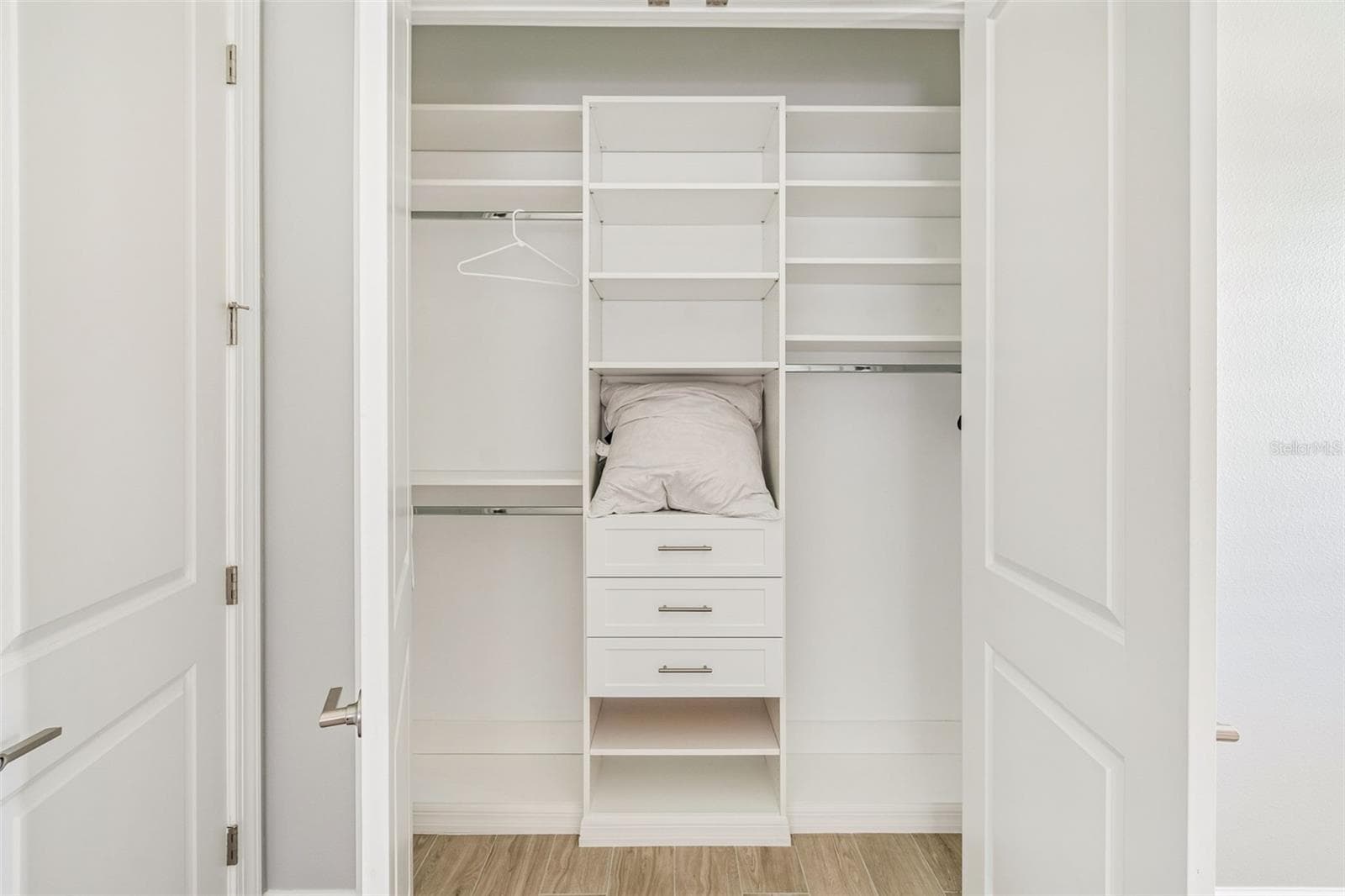 Custom Closet - 192 CASAVISTA DR, POINCIANA