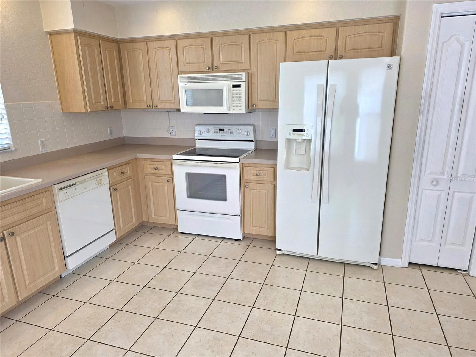 Villa at 384 ROYAL PALM WAY, SPRING HILL, photo 5 of 28
