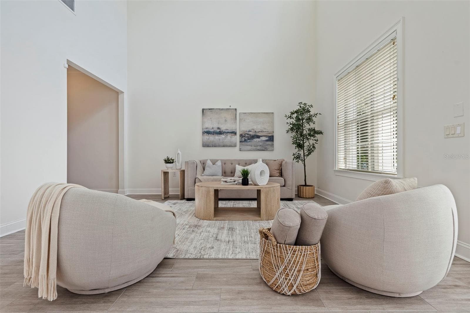 Townhouse at 300 NEWBURY PL N, ST PETERSBURG, photo 8 of 73