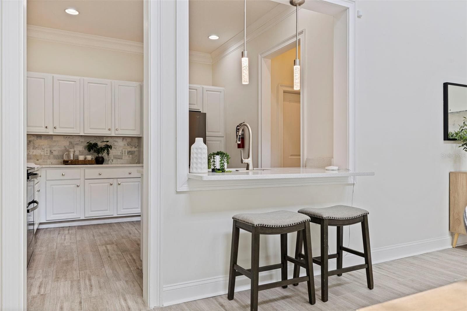 Townhouse at 300 NEWBURY PL N, ST PETERSBURG, photo 11 of 73