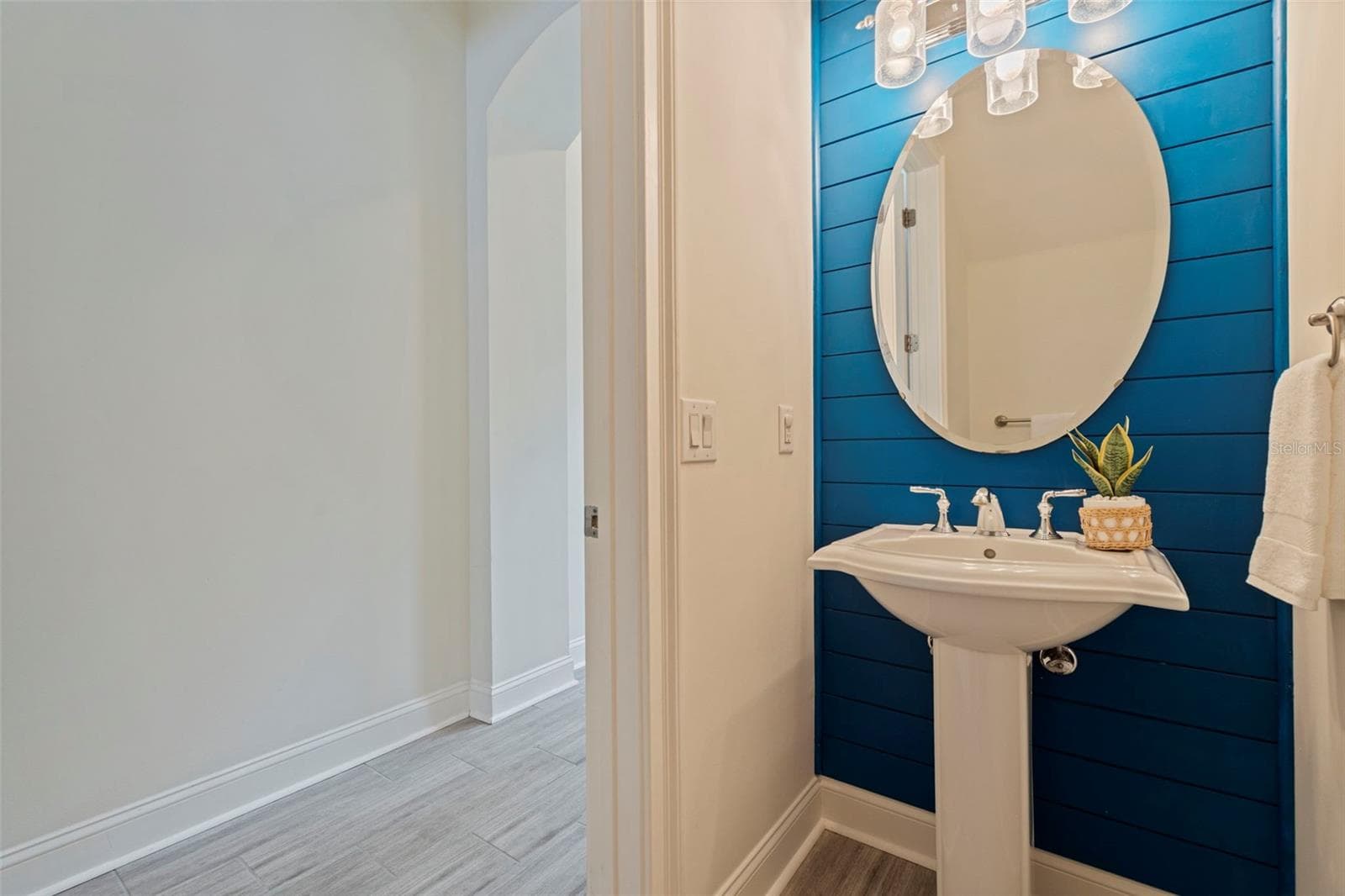 Townhouse at 300 NEWBURY PL N, ST PETERSBURG, photo 16 of 73