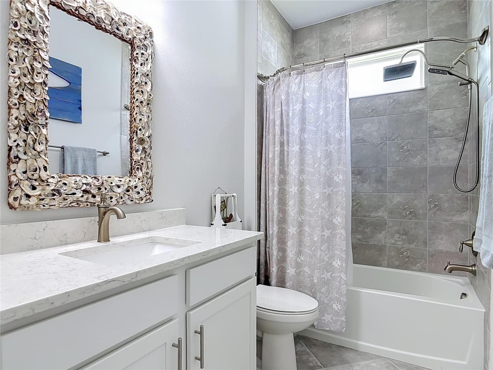 2nd Bathroom - 213 BLUE STARFISH PL, DAYTONA BEACH