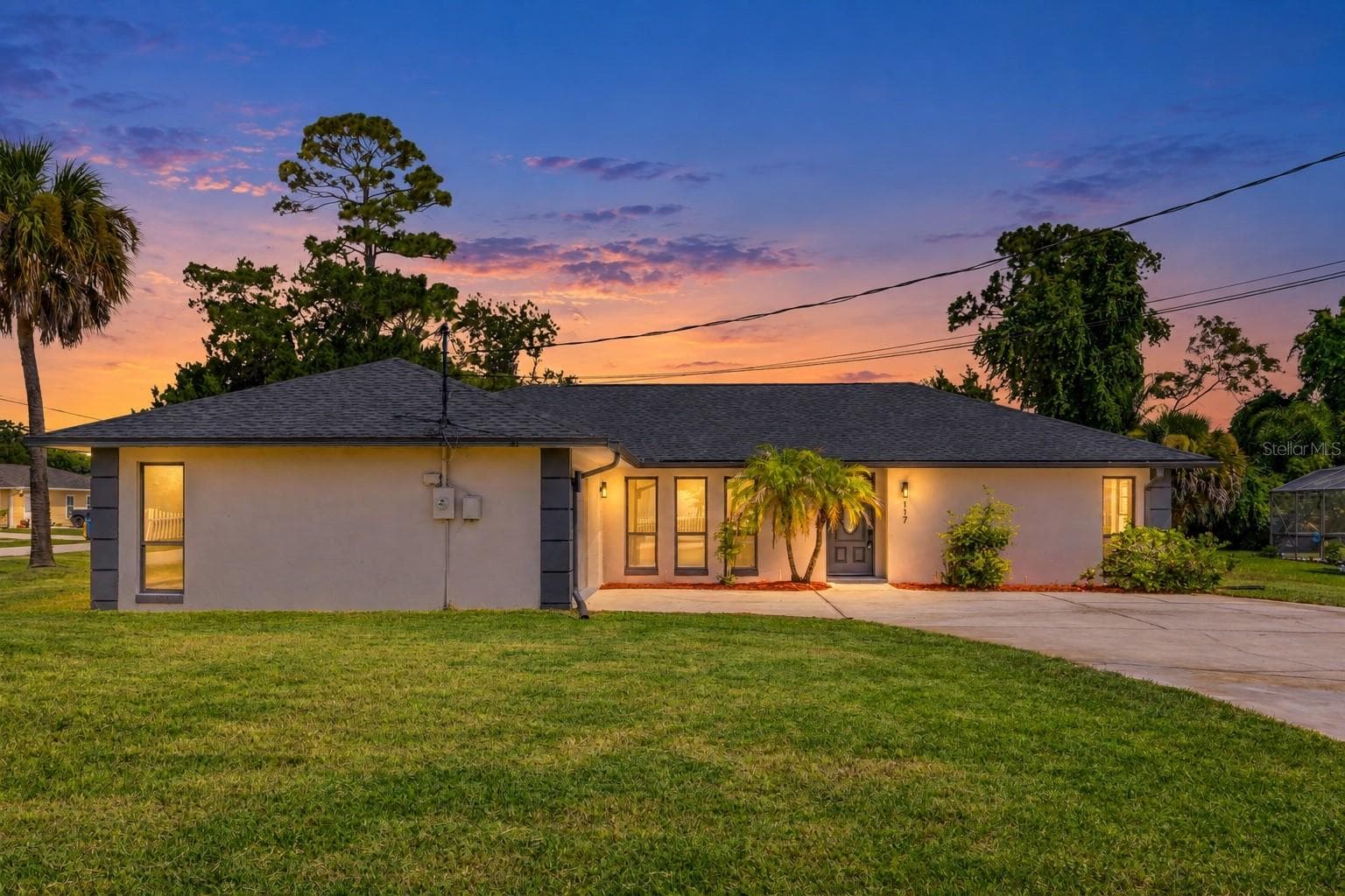 117 POINCIANA RD