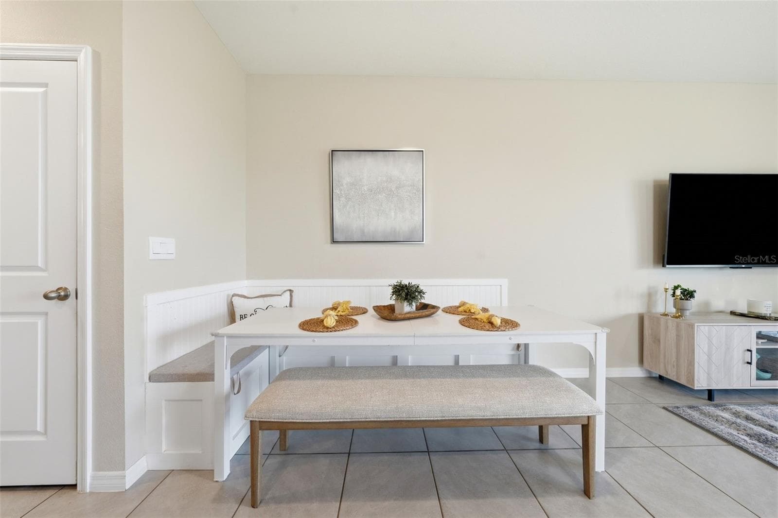 Custom Built-in Bench offers a cute pulled together look with Storage - 5238 DRAGONFLY DR, WILDWOOD
