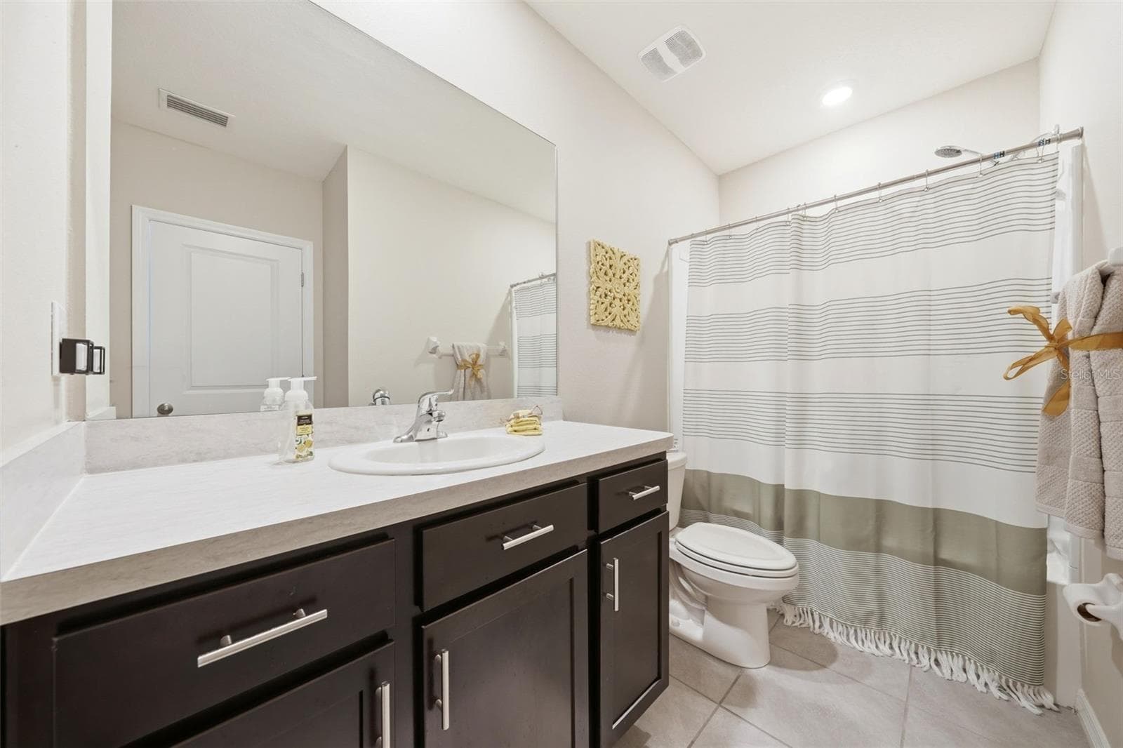 With Full Bath - 5238 DRAGONFLY DR, WILDWOOD