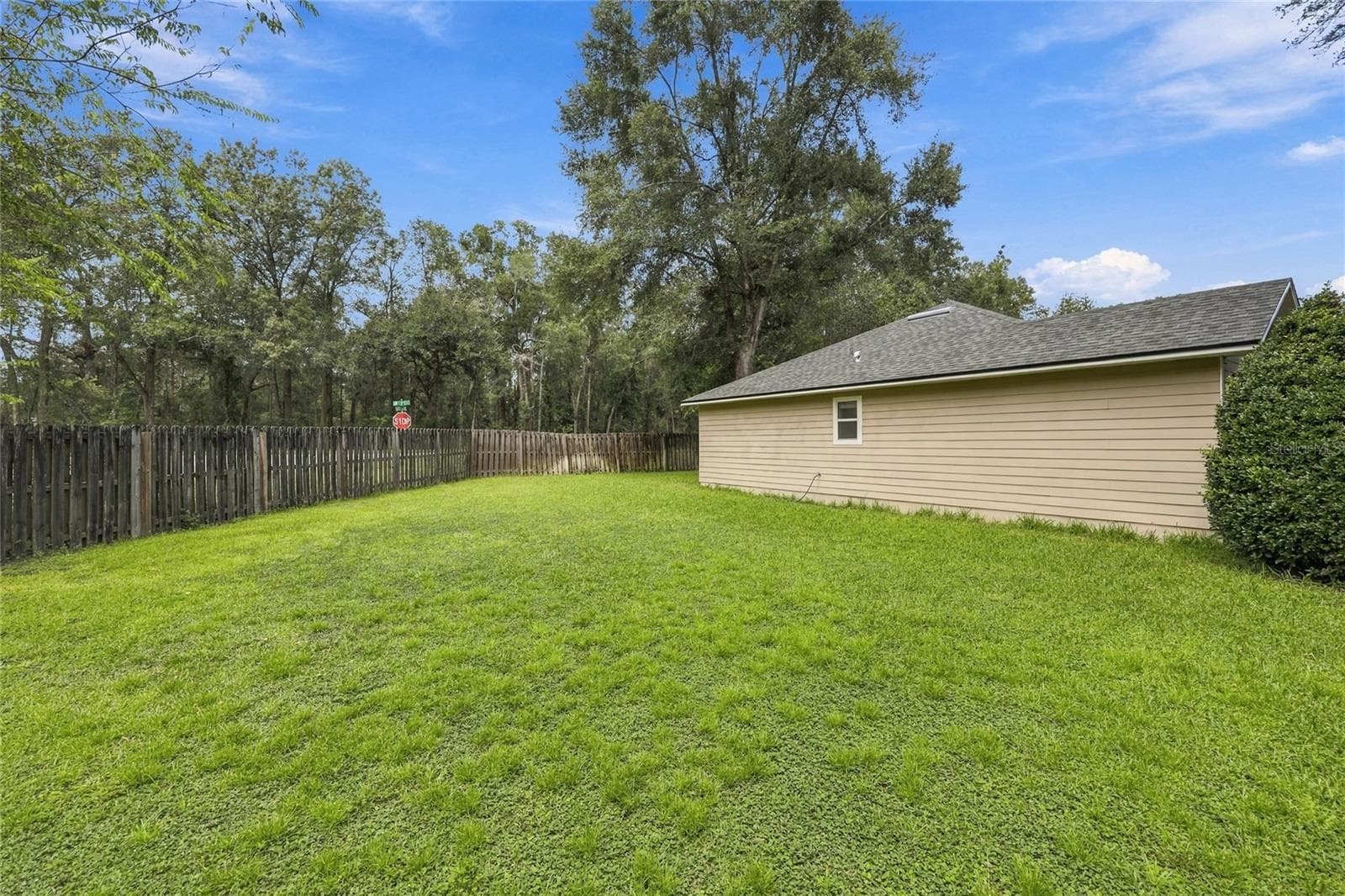 OVERSIZED BACKYARD - 12104 NW 162ND DR, ALACHUA
