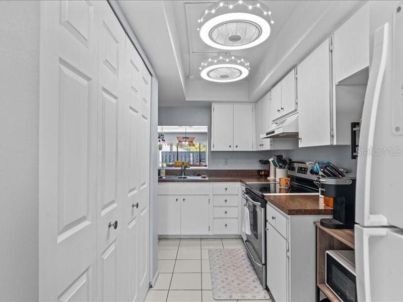 Condominium at 7364 CLOISTER DR #7364, SARASOTA, photo 6 of 42