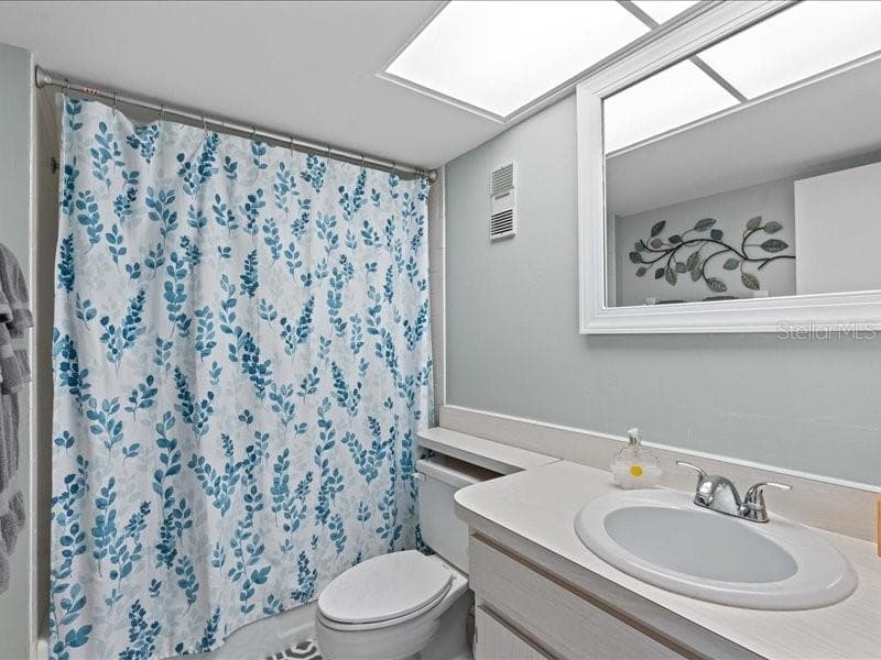Bathroom 2 - 7364 CLOISTER DR #7364, SARASOTA