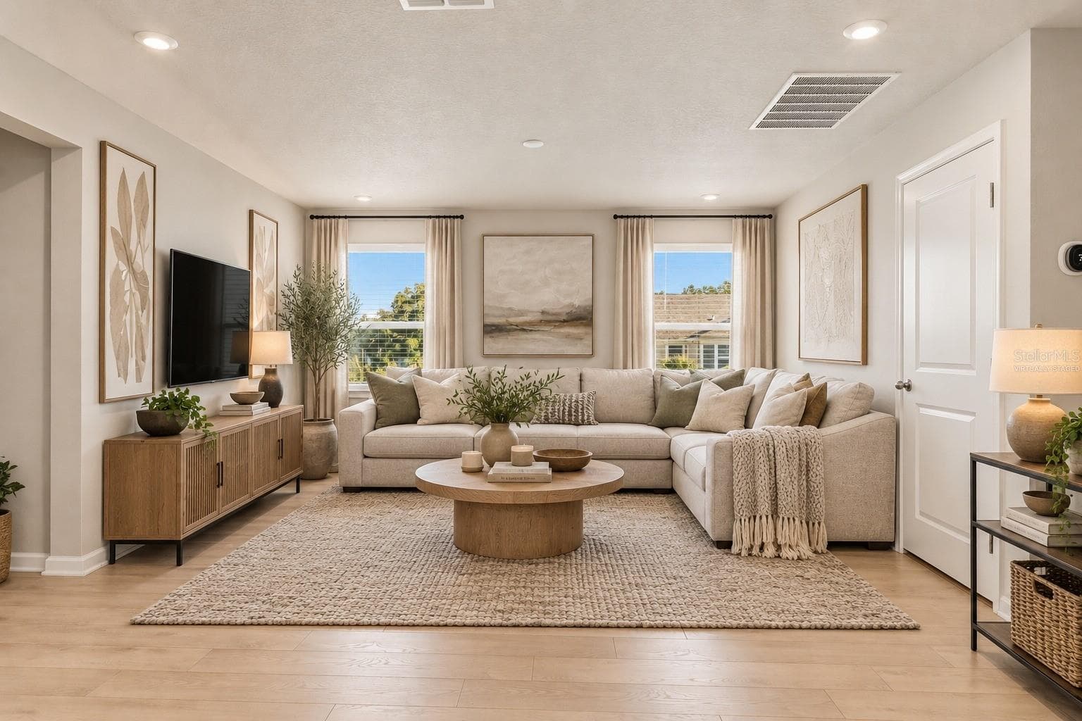 Spacious & bright loft area - virtually staged - 4062 CLOUD HOPPER WAY, LUTZ