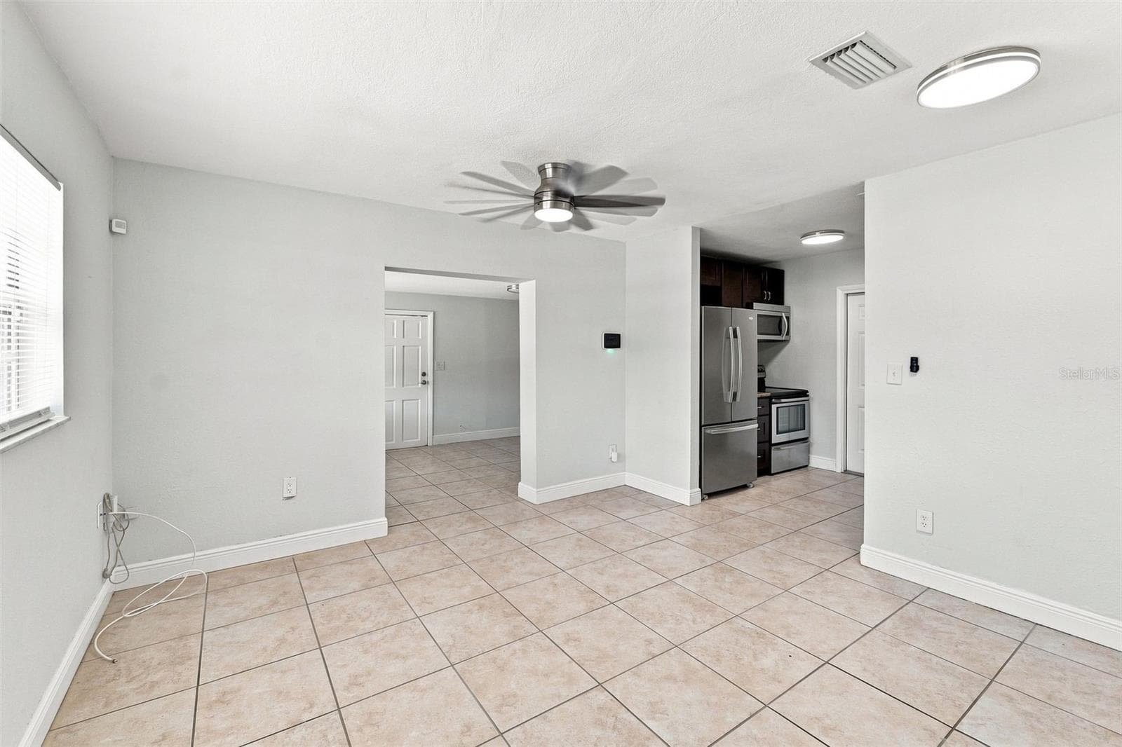 Main Living Space - 8326 ENDIVE AVE, TAMPA