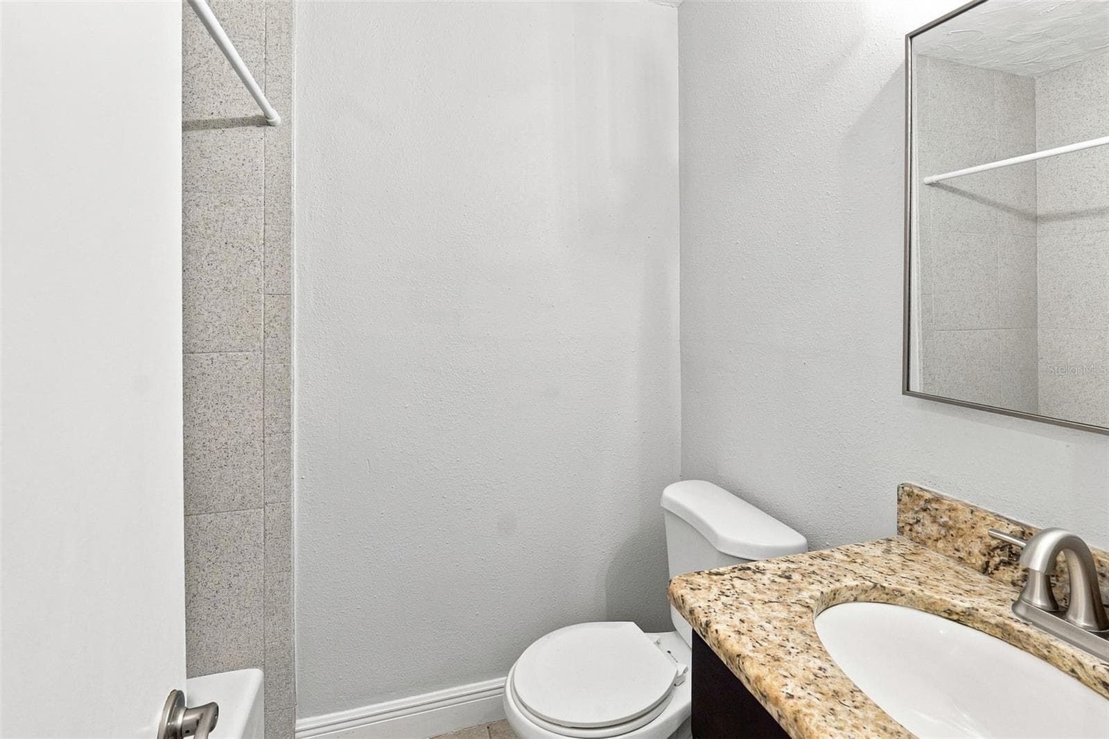 Primary Bathroom Vanity - 8326 ENDIVE AVE, TAMPA