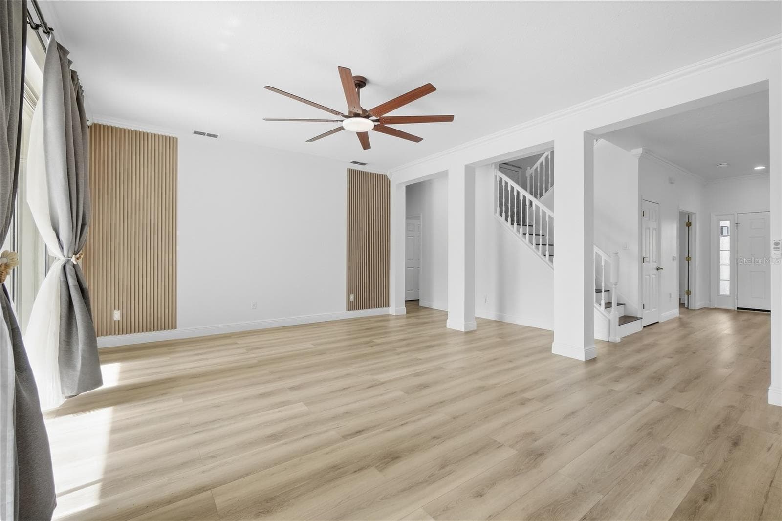 Single Family Residence at 2157 WINTERMERE POINTE DR, WINTER GARDEN, photo 9 of 34